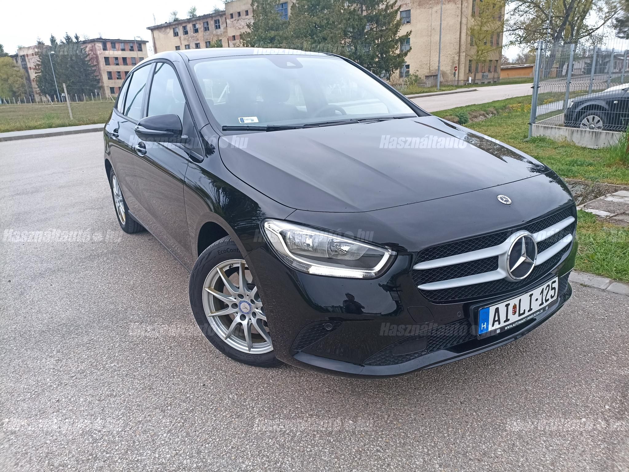 MERCEDES-BENZ B 250 E 2022 - 1