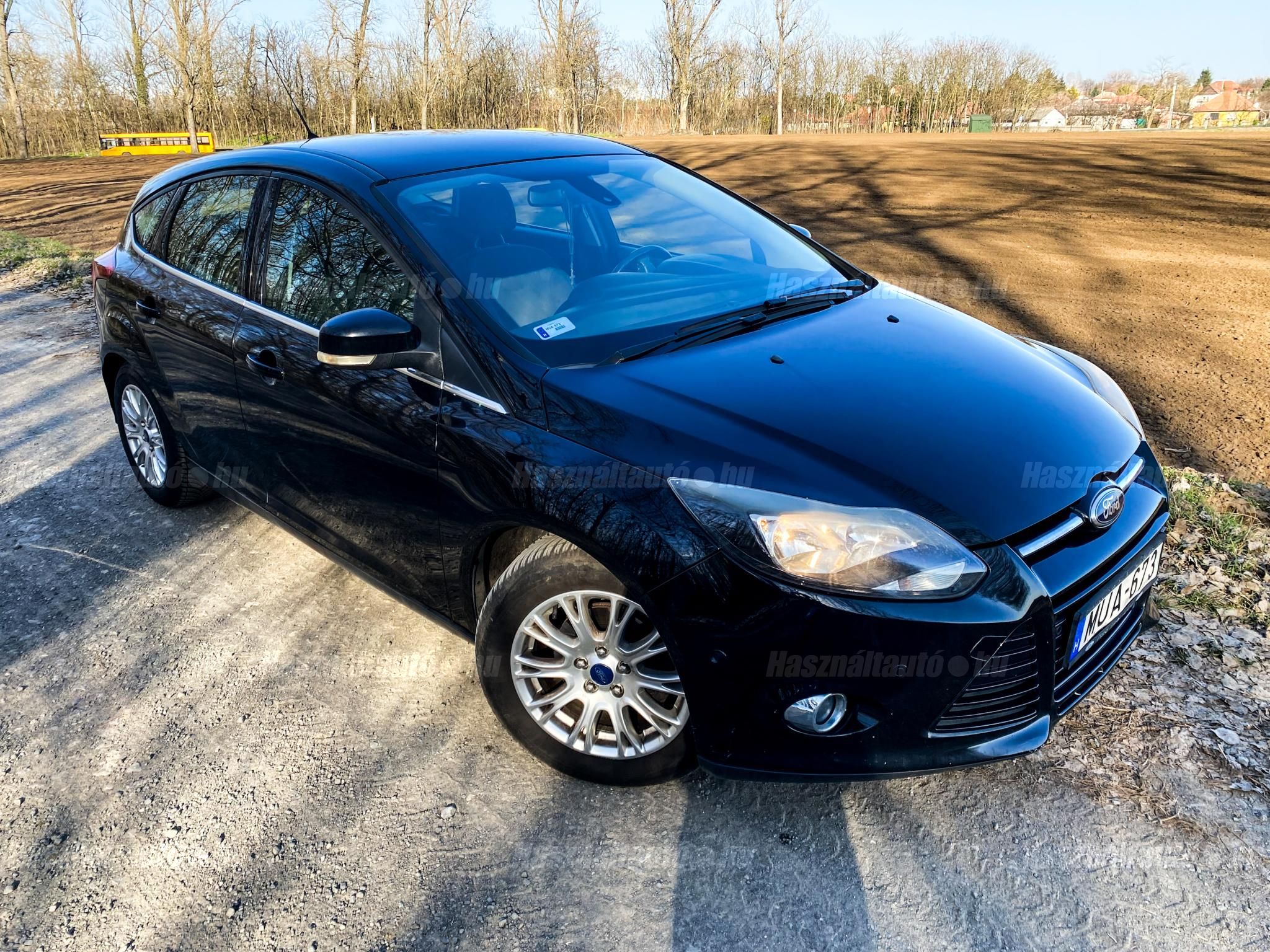 FORD FOCUS 2014/6 - 1