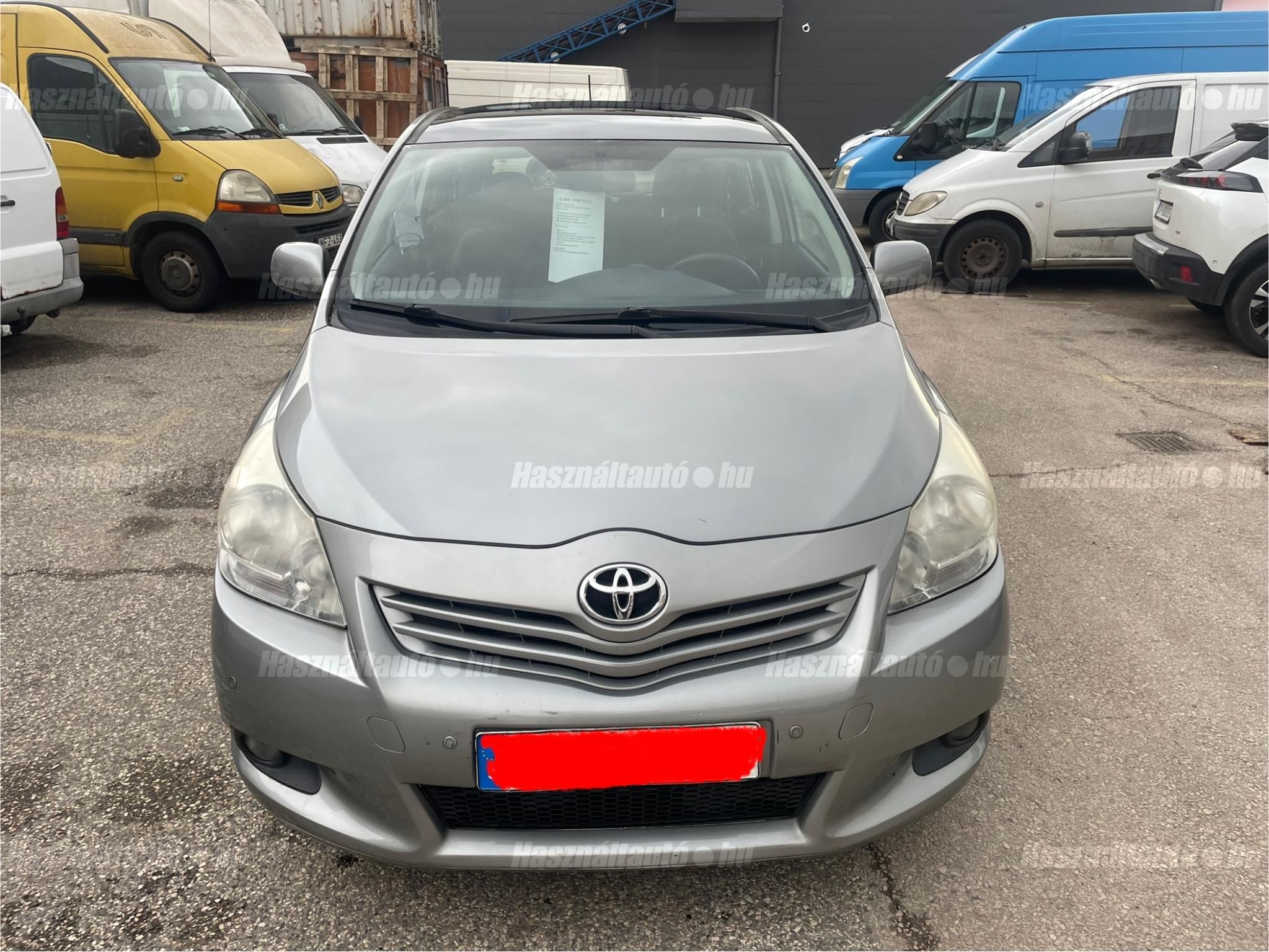 TOYOTA VERSO 2010/2 - 1