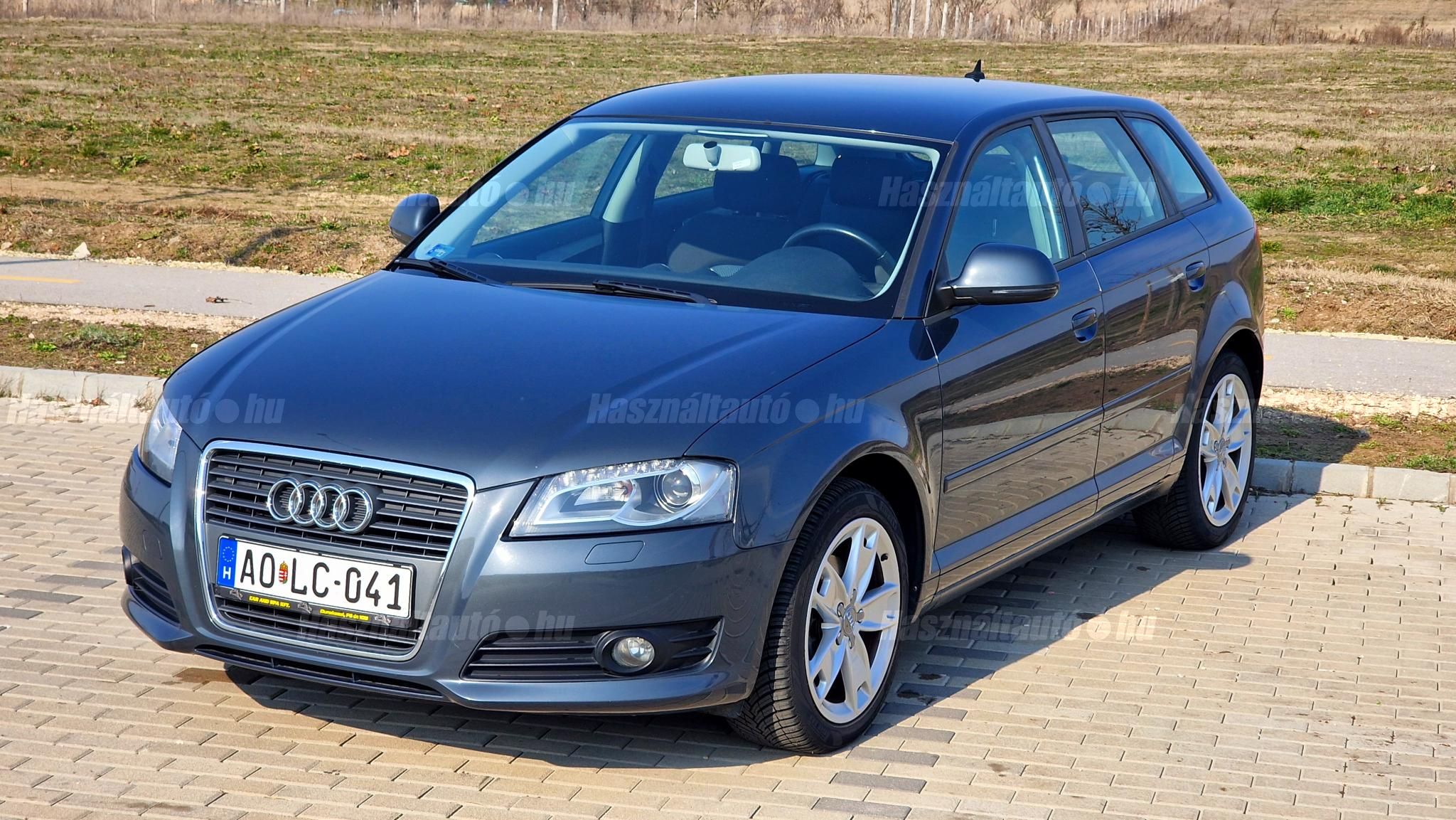 AUDI A3 2010/2 - 1