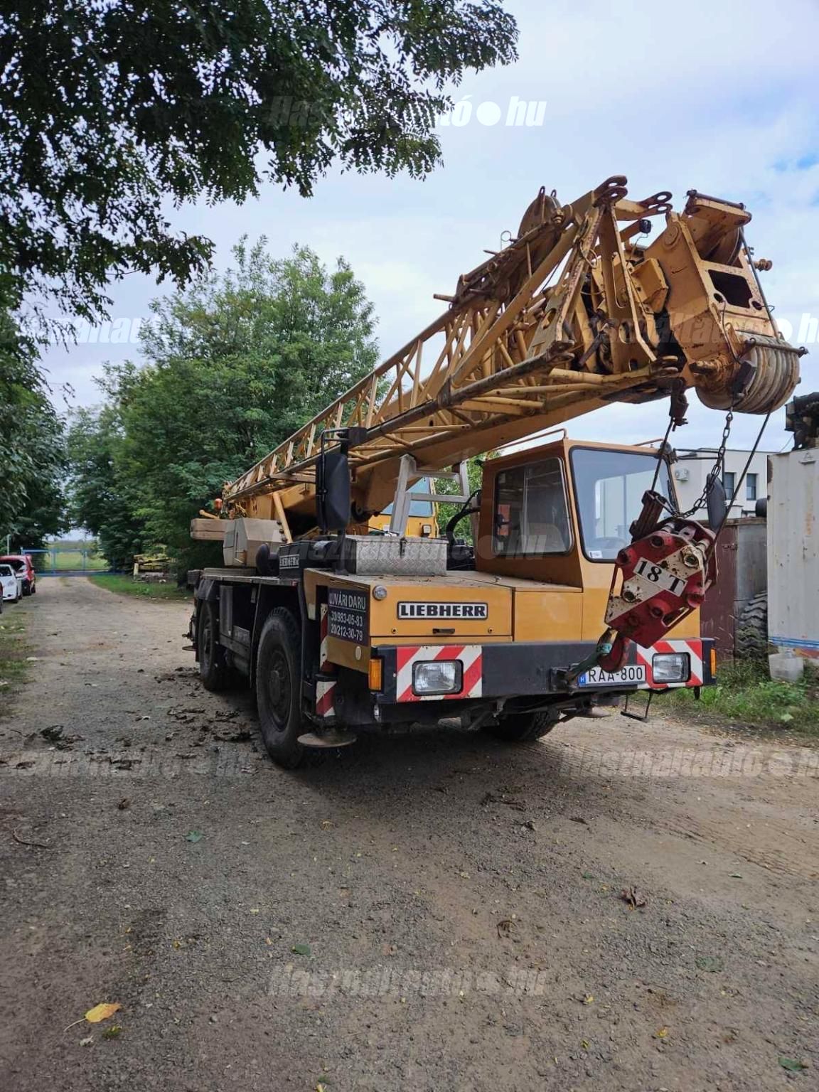 LIEBHERR 1990/1 - 1