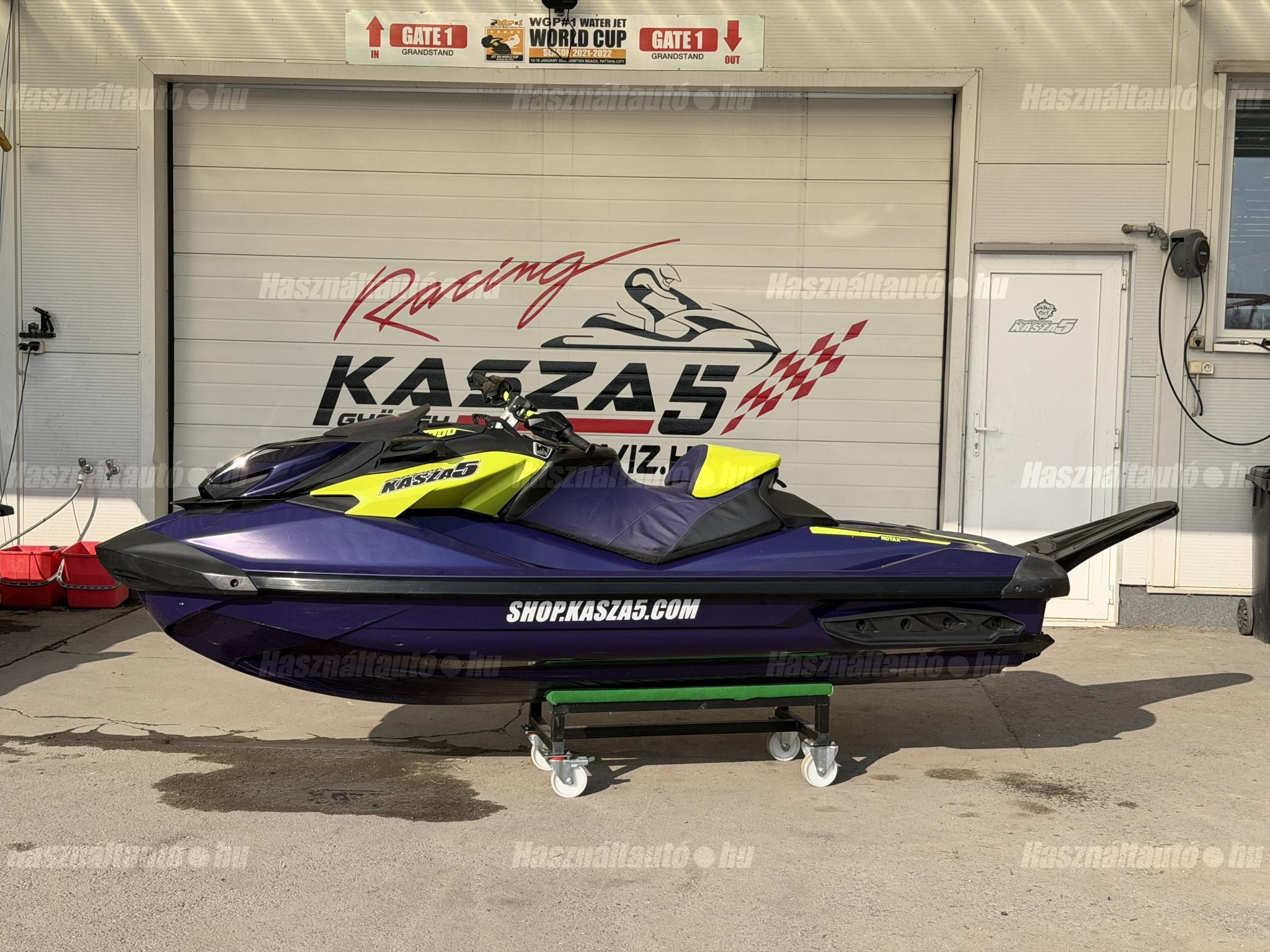 SEA-DOO 2021 - 1