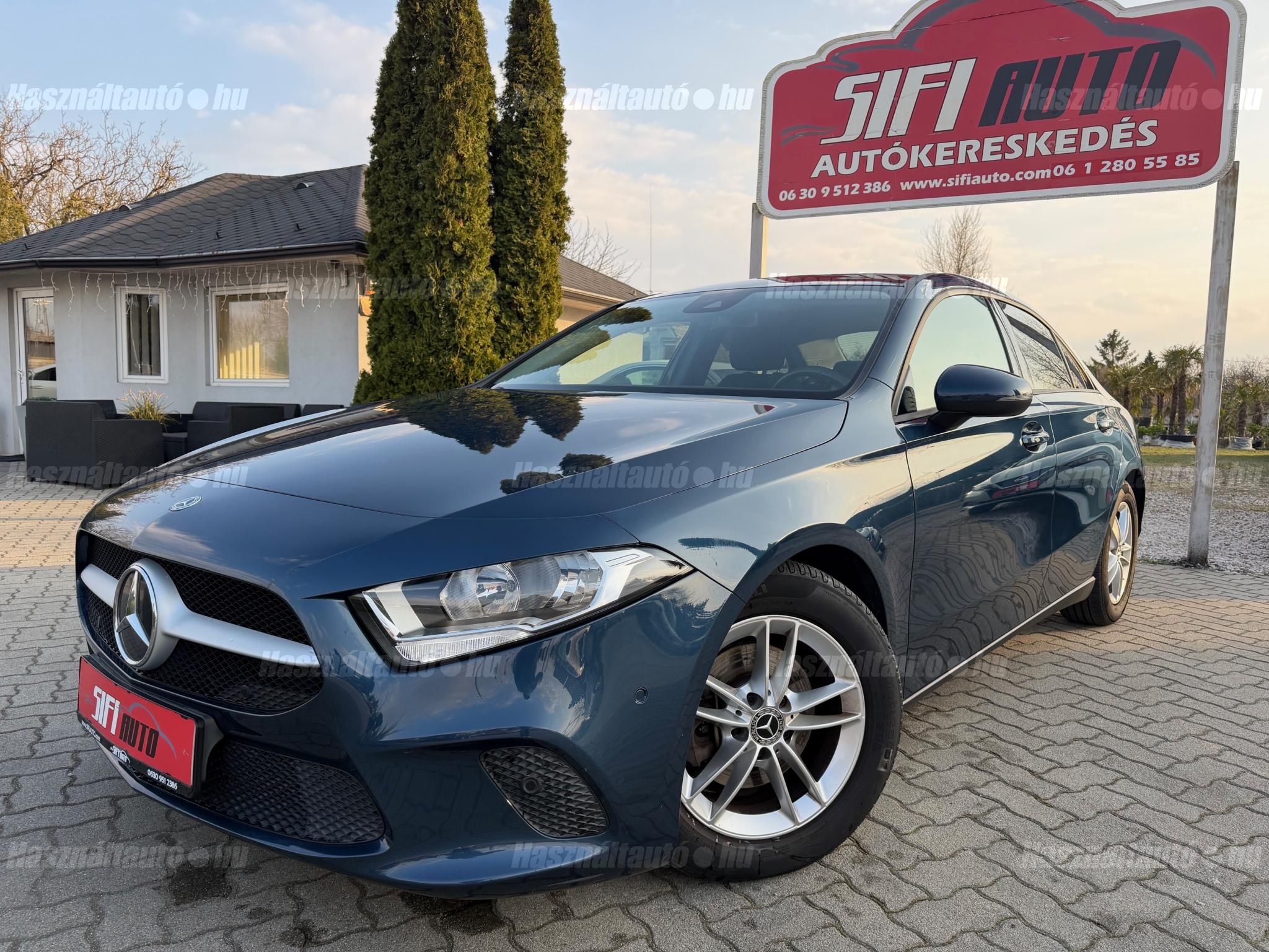 MERCEDES-BENZ A 180 2020/8 - 1