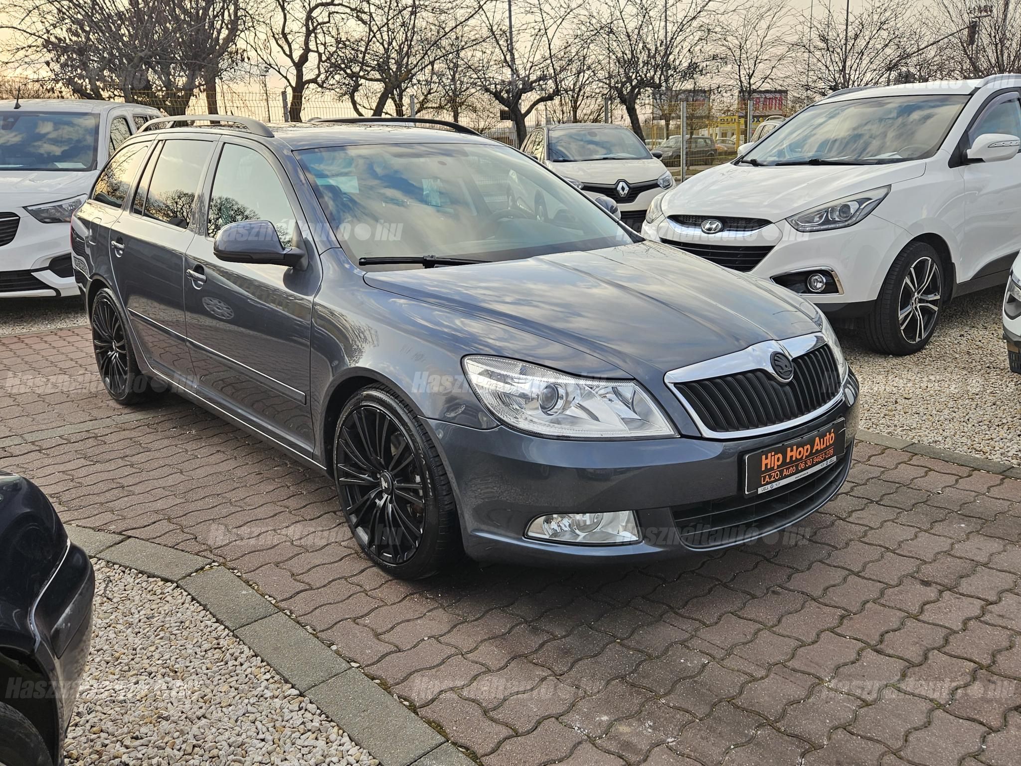 SKODA OCTAVIA 2013/10 - 1