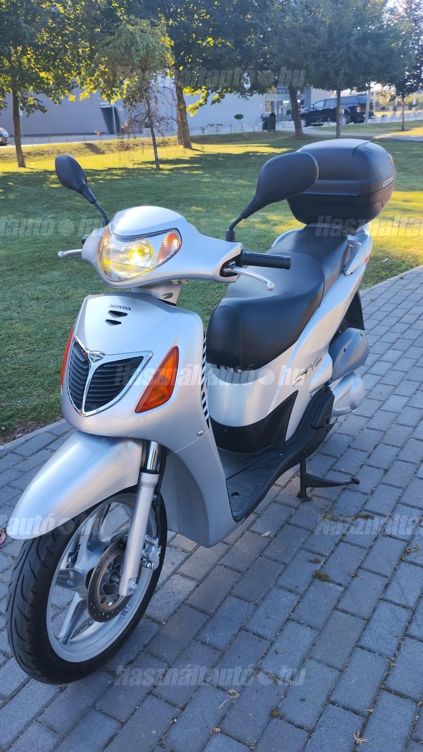 HONDA SH 150 2002/6 - 1