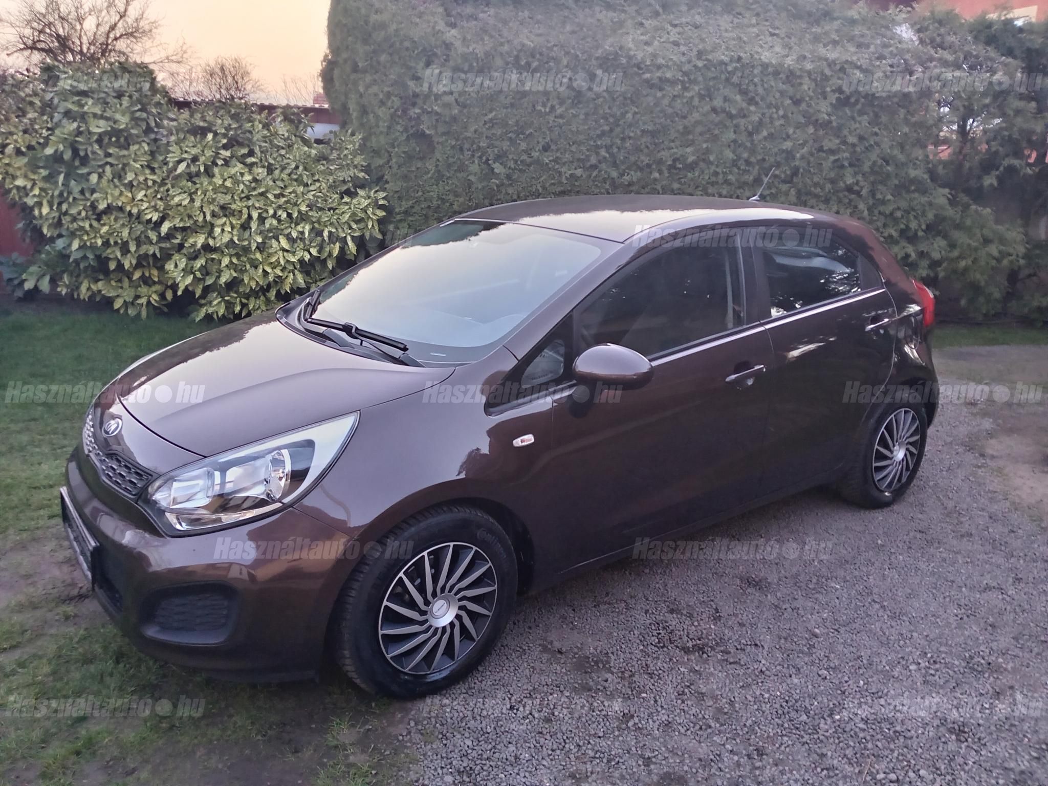 KIA RIO 2014/3 - 1