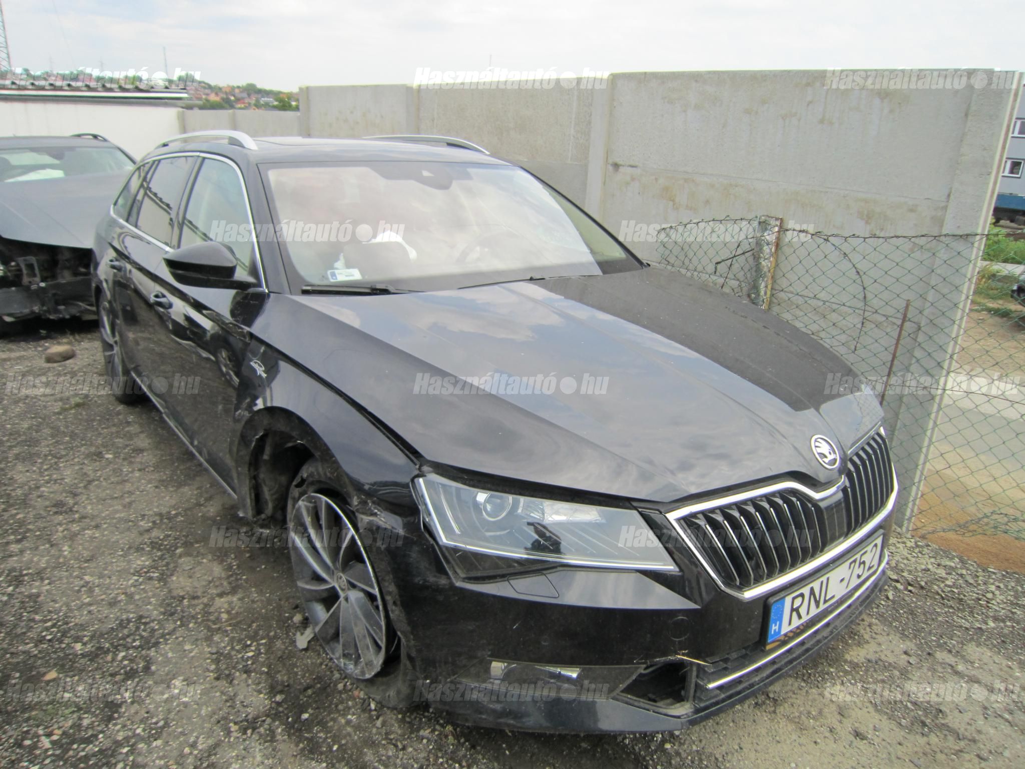 SKODA SUPERB 2019/6 - 1