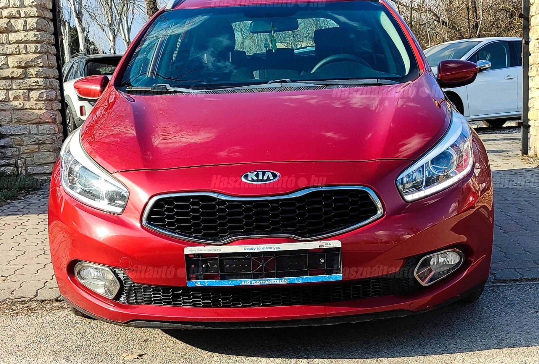 KIA CEE'D 2015 - 1