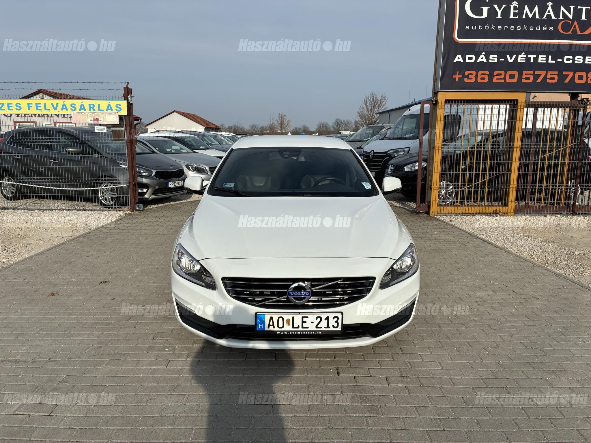 VOLVO V60 2018/1 - 1