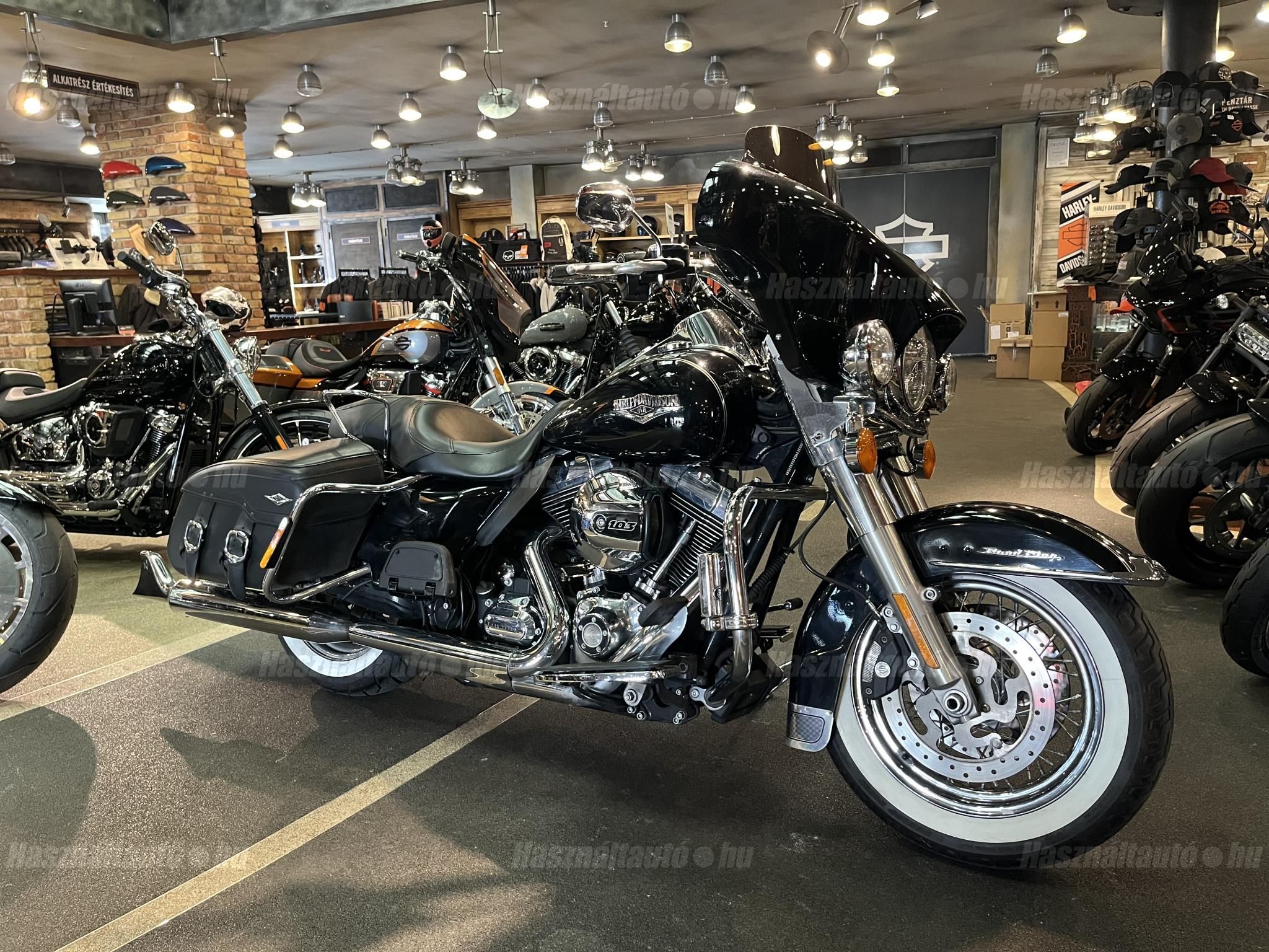 HARLEY-DAVIDSON ROAD KING CLASSIC 2016/3 - 1