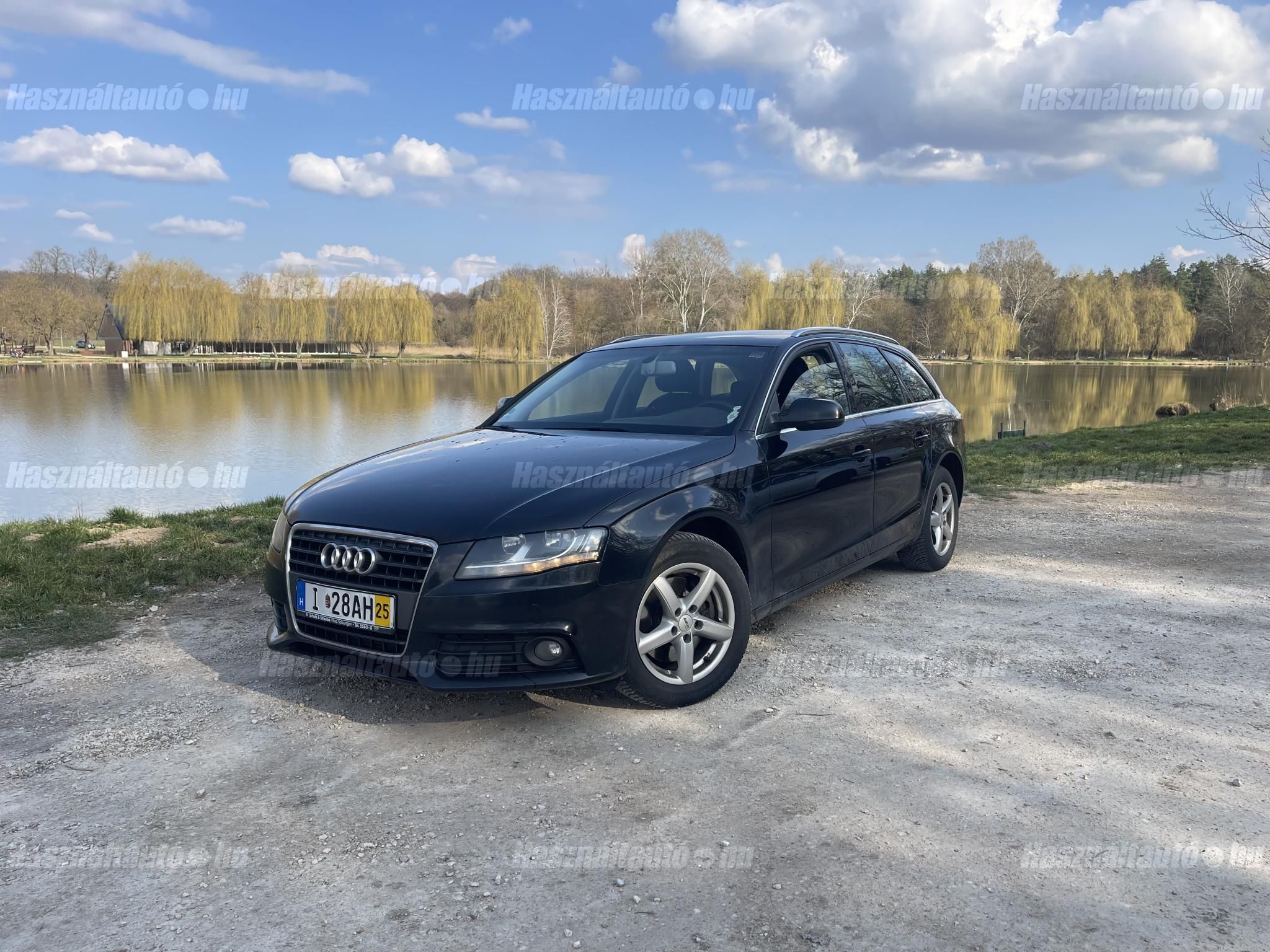 AUDI A4 2010/7 - 1