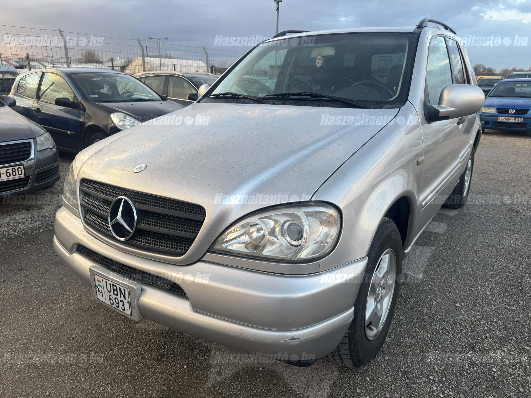 MERCEDES-BENZ ML 320 2000 - 1