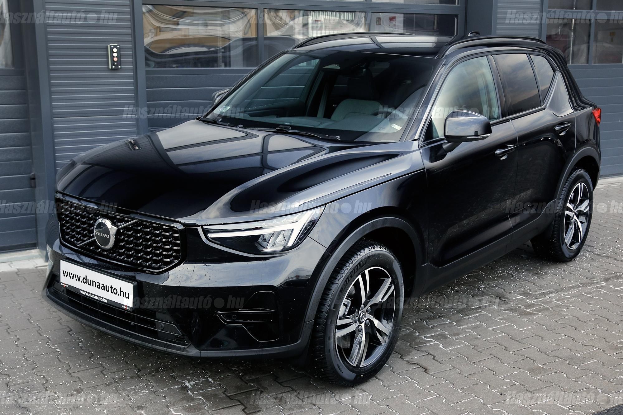 VOLVO XC40 2026 - 1