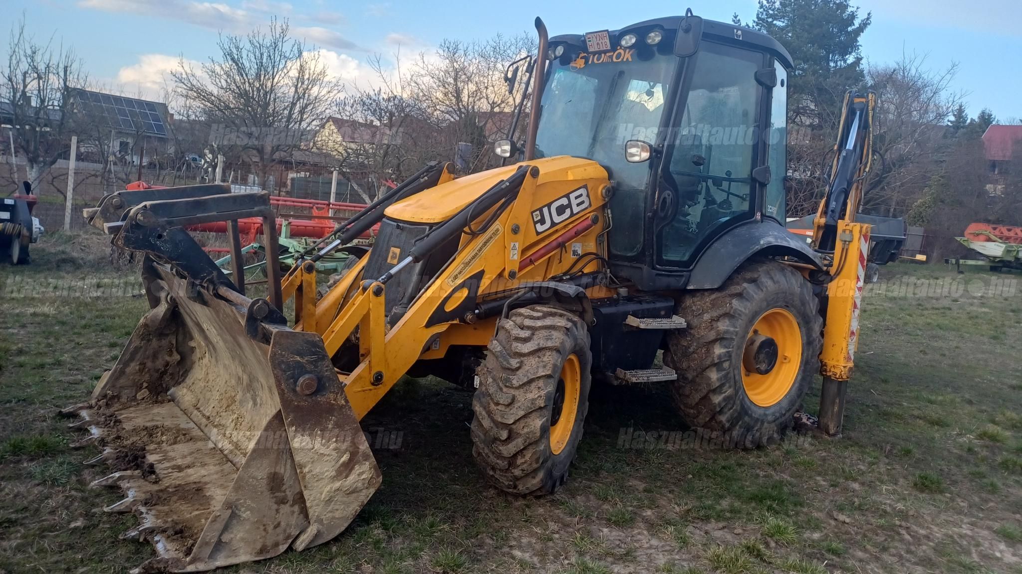 JCB 2013/5 - 1