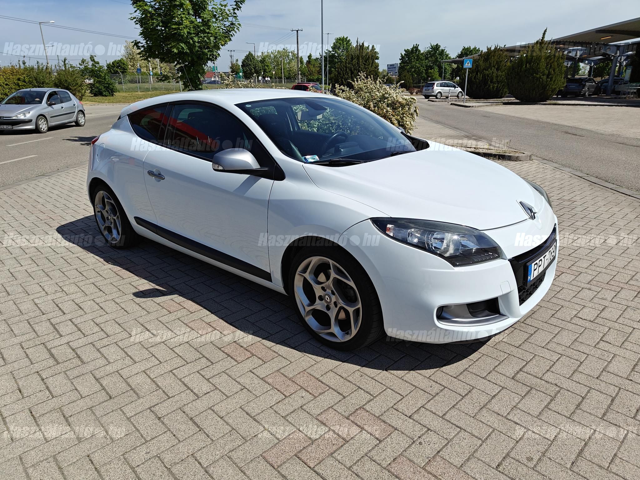 RENAULT MEGANE 2011/5 - 1