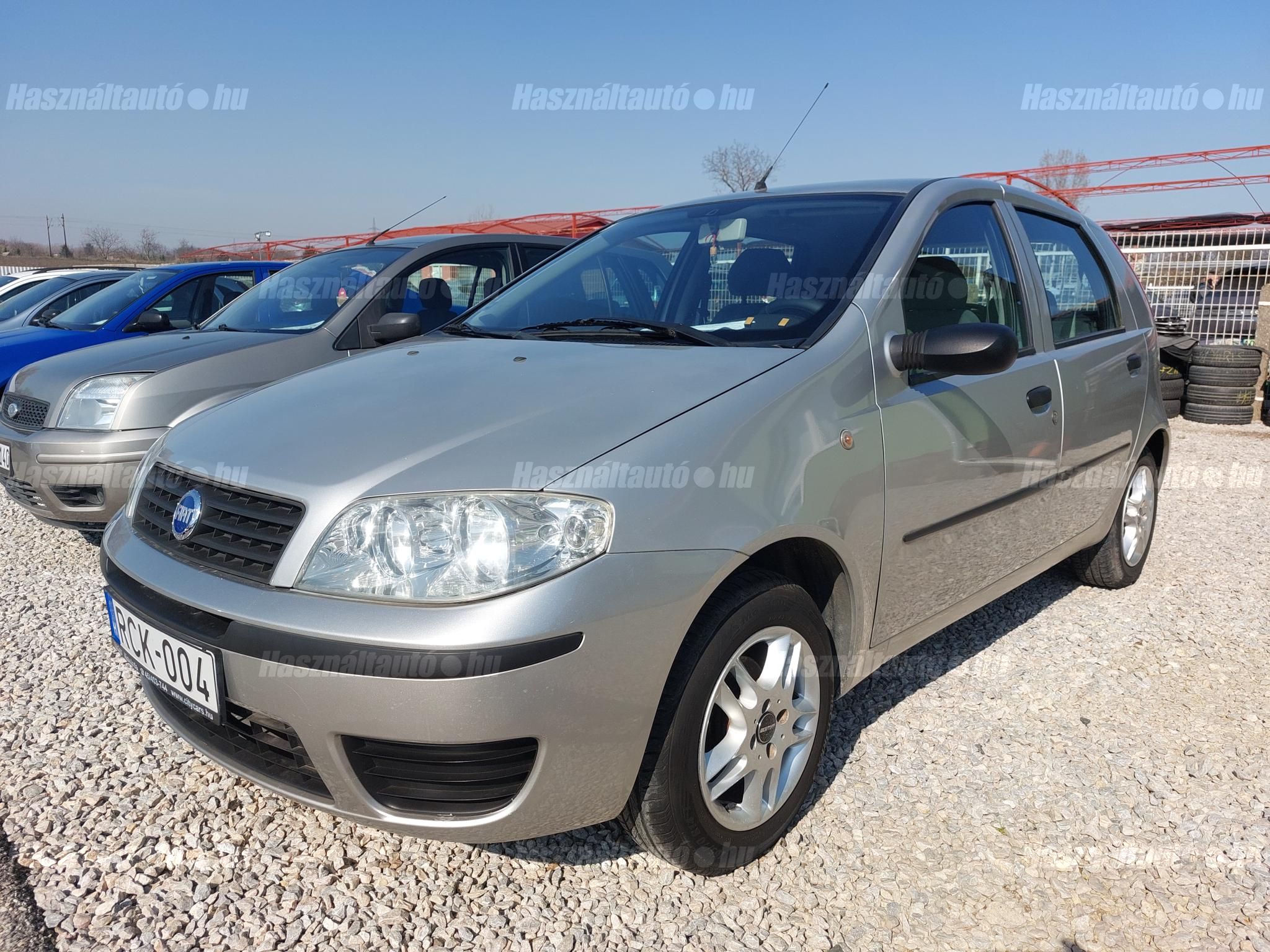 FIAT PUNTO 2004 - 1