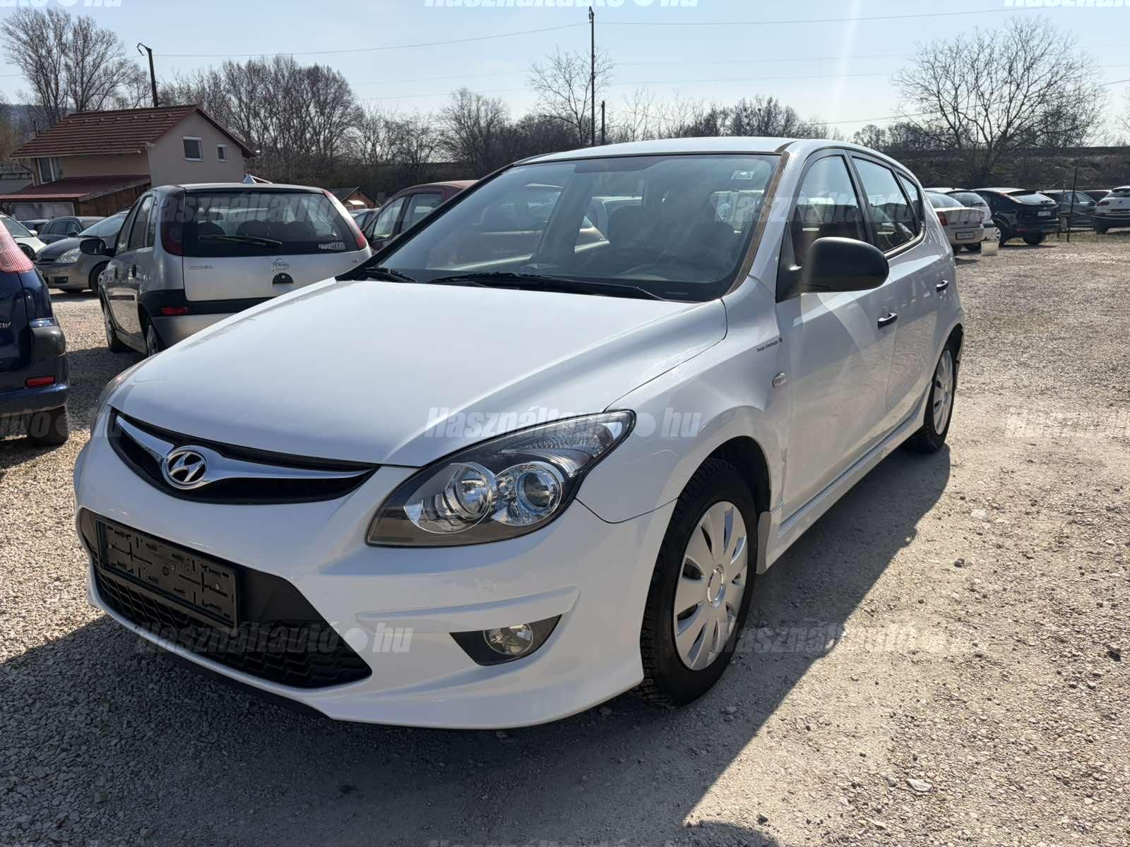 HYUNDAI I30 2010/7 - 1