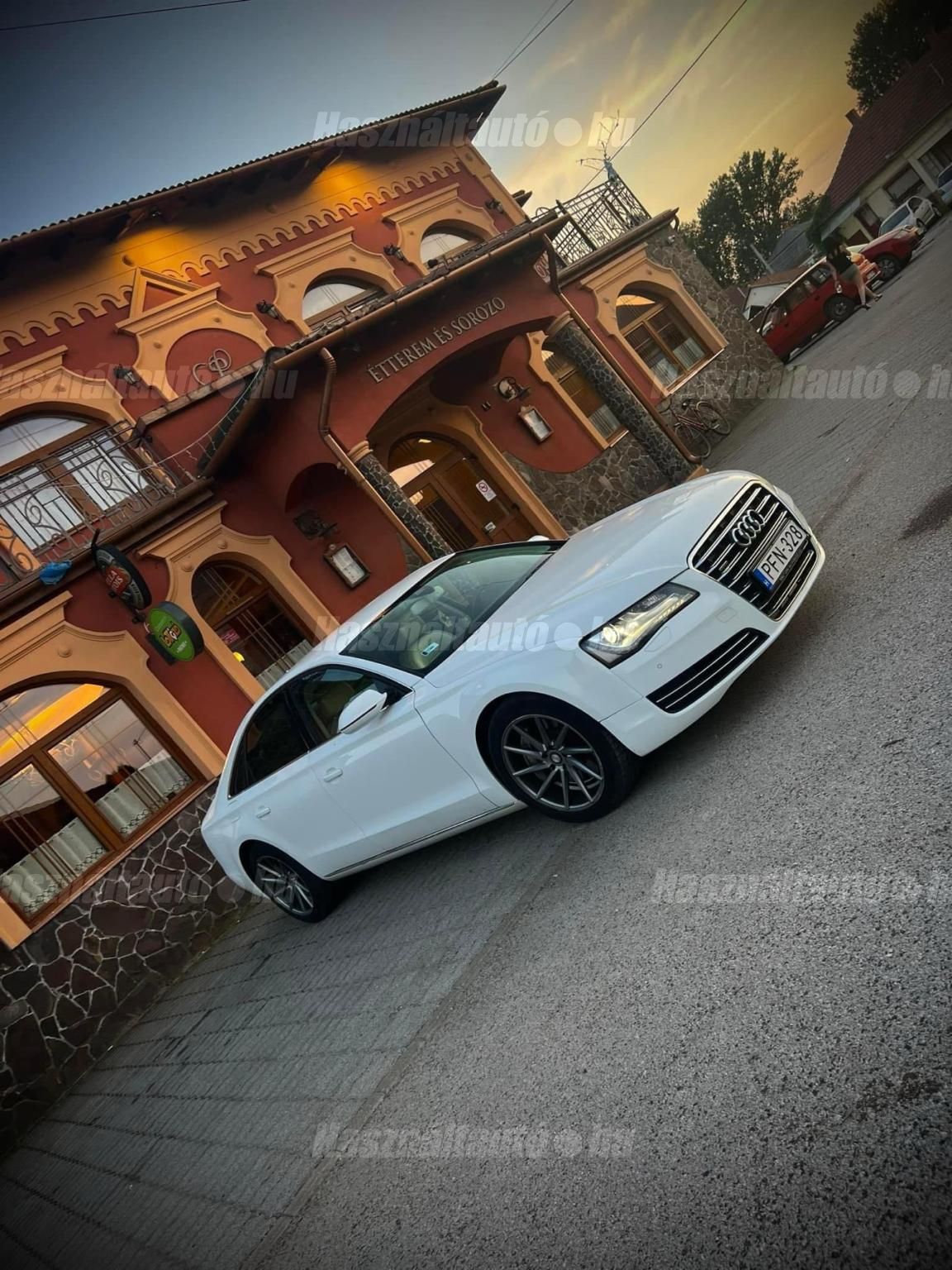 AUDI A8 2010/7 - 1