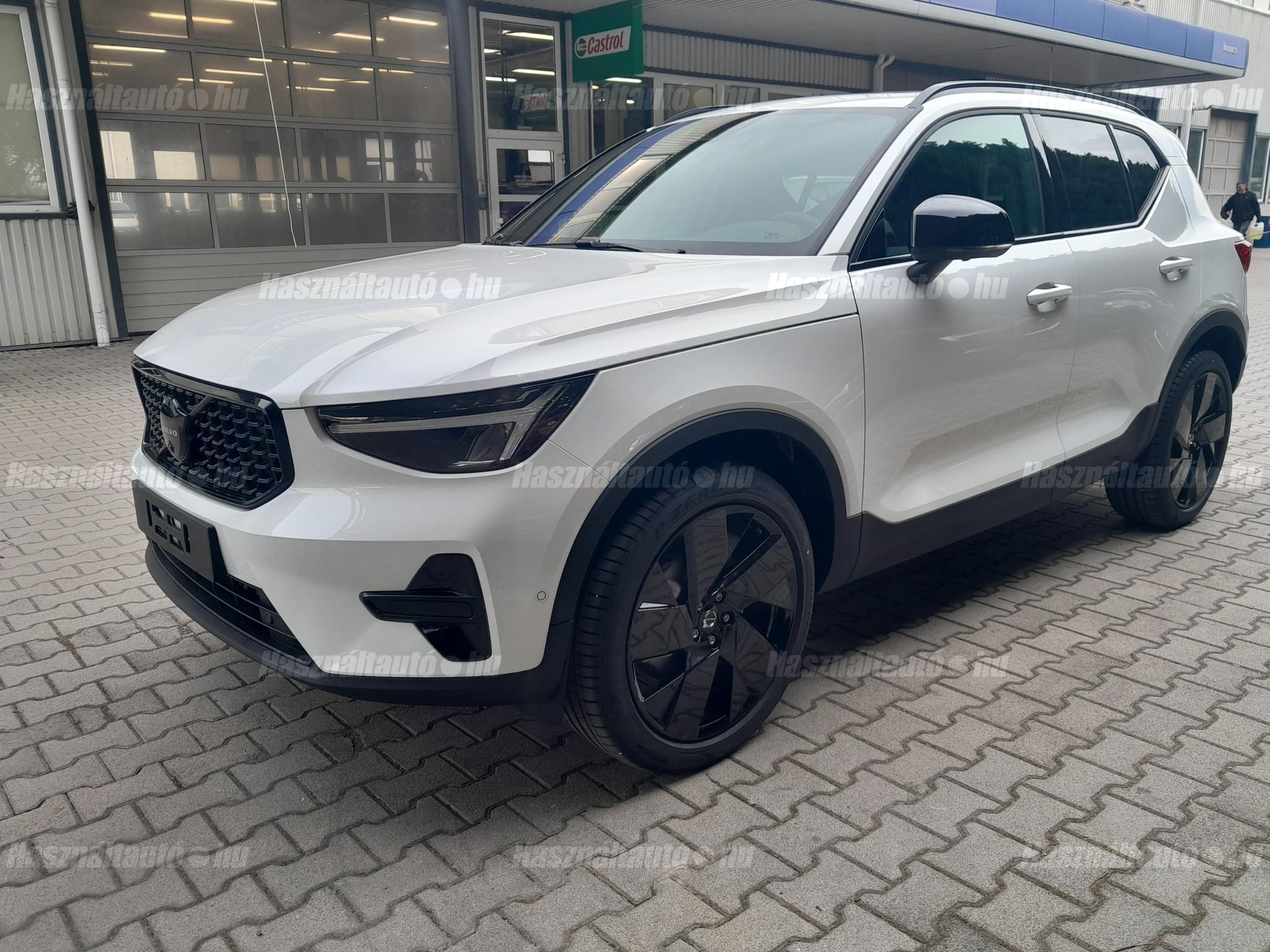 VOLVO XC40 2026 - 1
