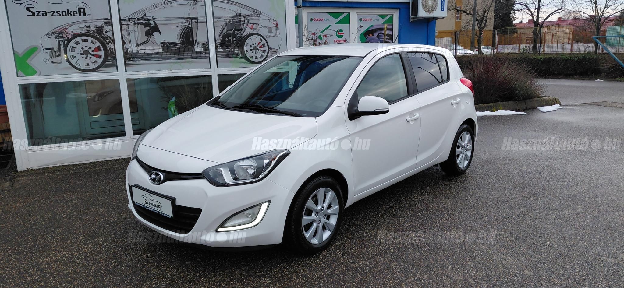 HYUNDAI I20 2013/7 - 1