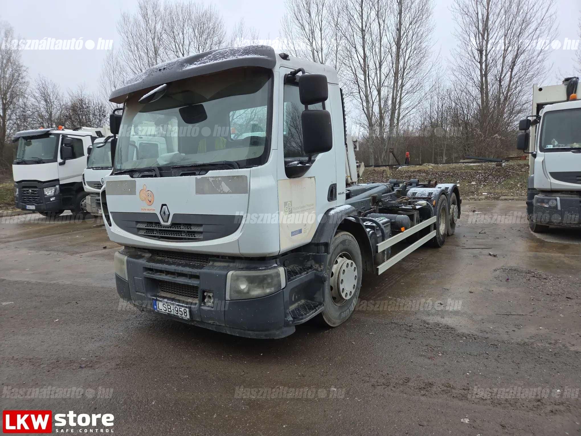 RENAULT 2010/6 - 1