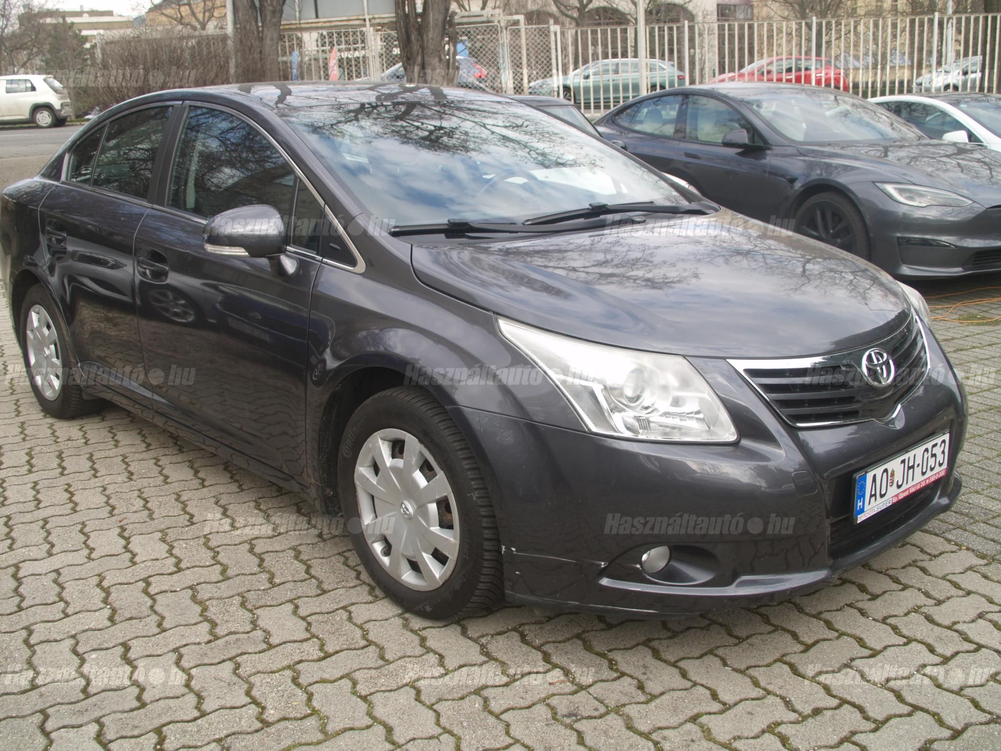 TOYOTA AVENSIS 2011/10 - 1