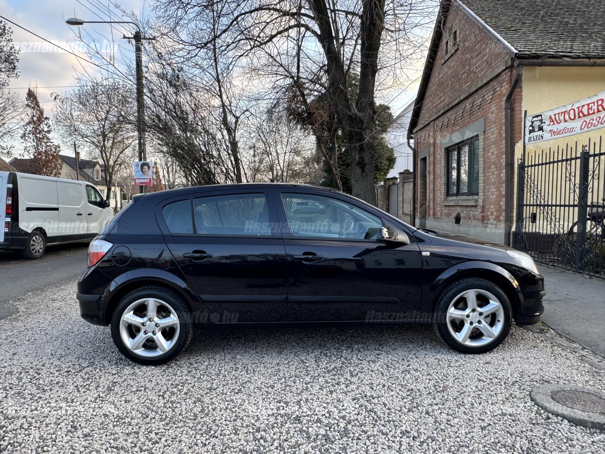 OPEL ASTRA H 2004/4 - 1