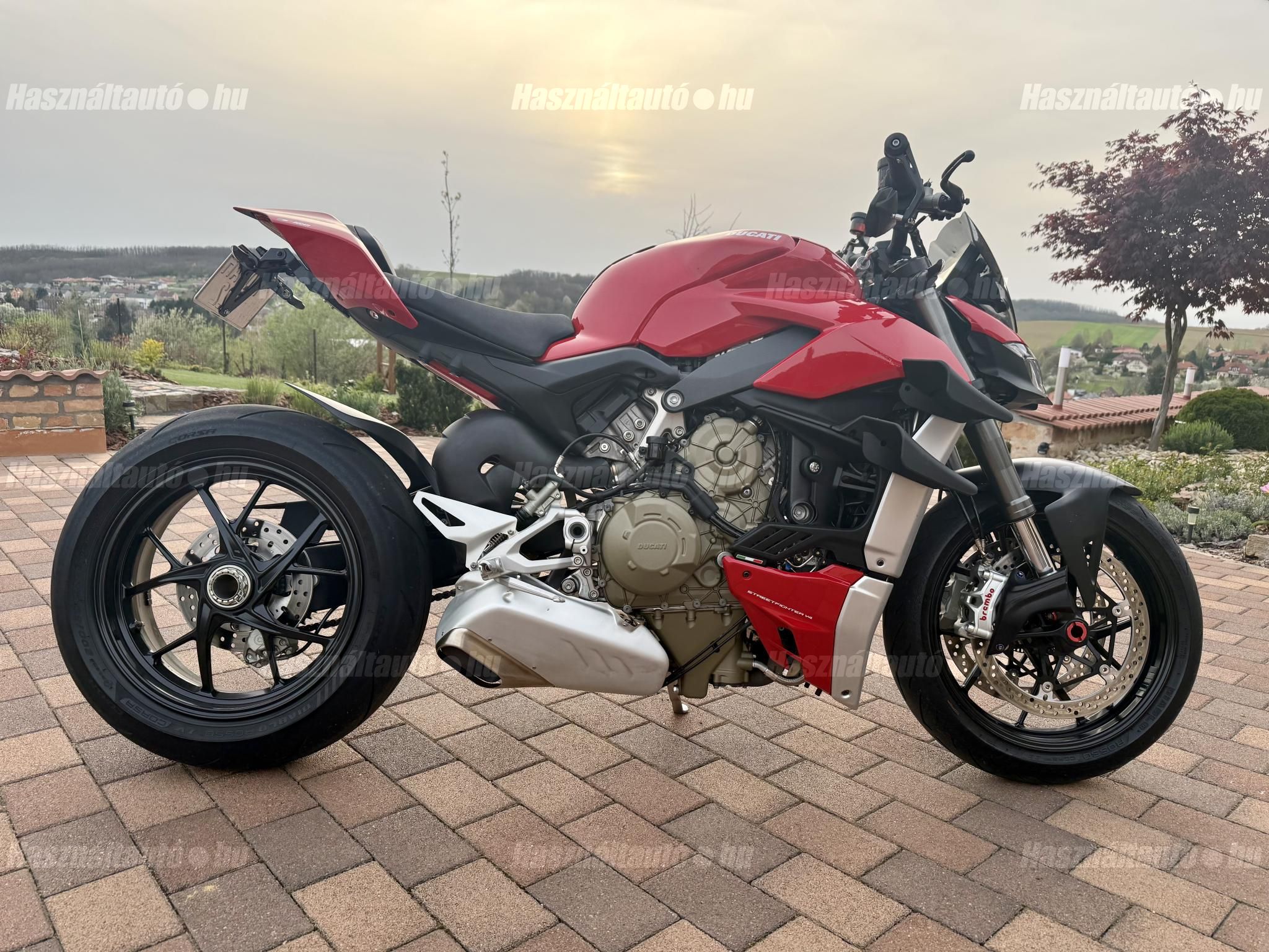 DUCATI STREETFIGHTER V4 2022/10 - 1