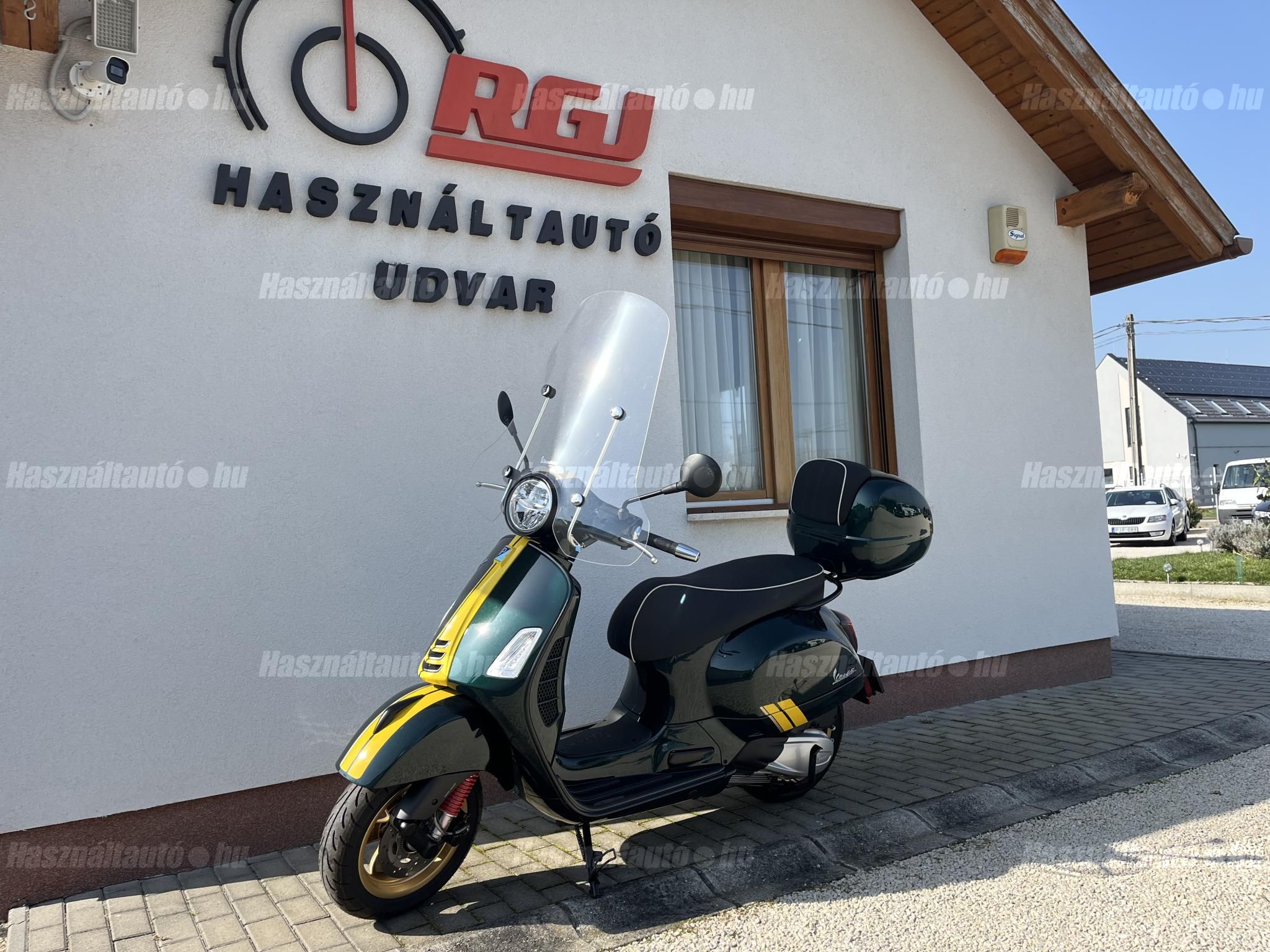 VESPA GTS 2022/10 - 1