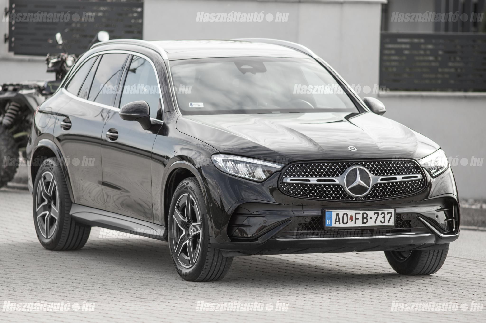MERCEDES-BENZ GLC 300 2023/9 - 1