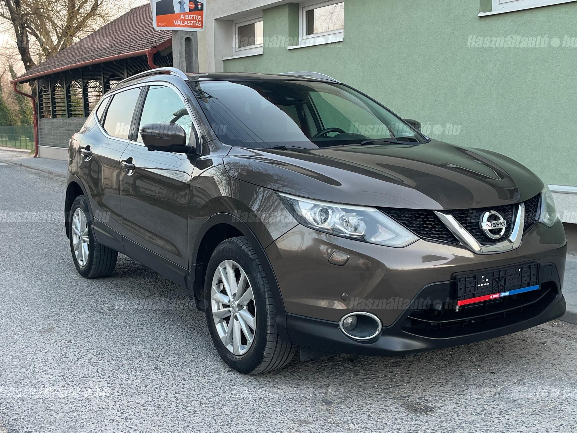 NISSAN QASHQAI 2015/6 - 1