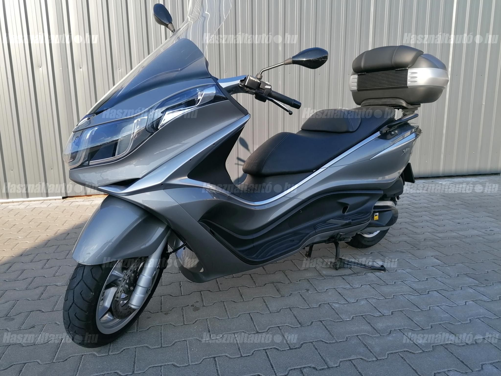 PIAGGIO X 10 350 2016/8 - 1
