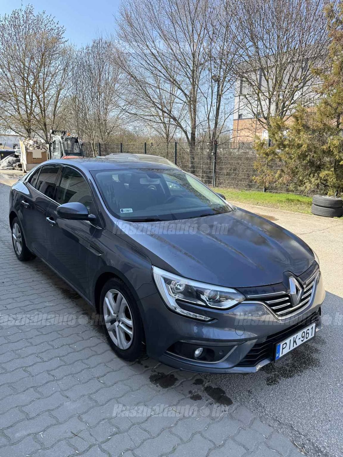 RENAULT MEGANE 2017/8 - 1