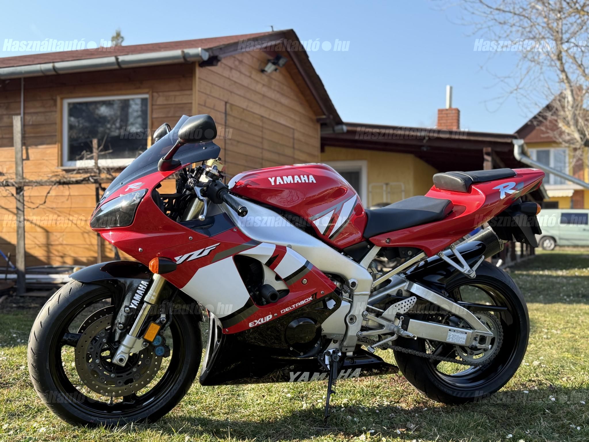 YAMAHA YZF R1 2000 - 1