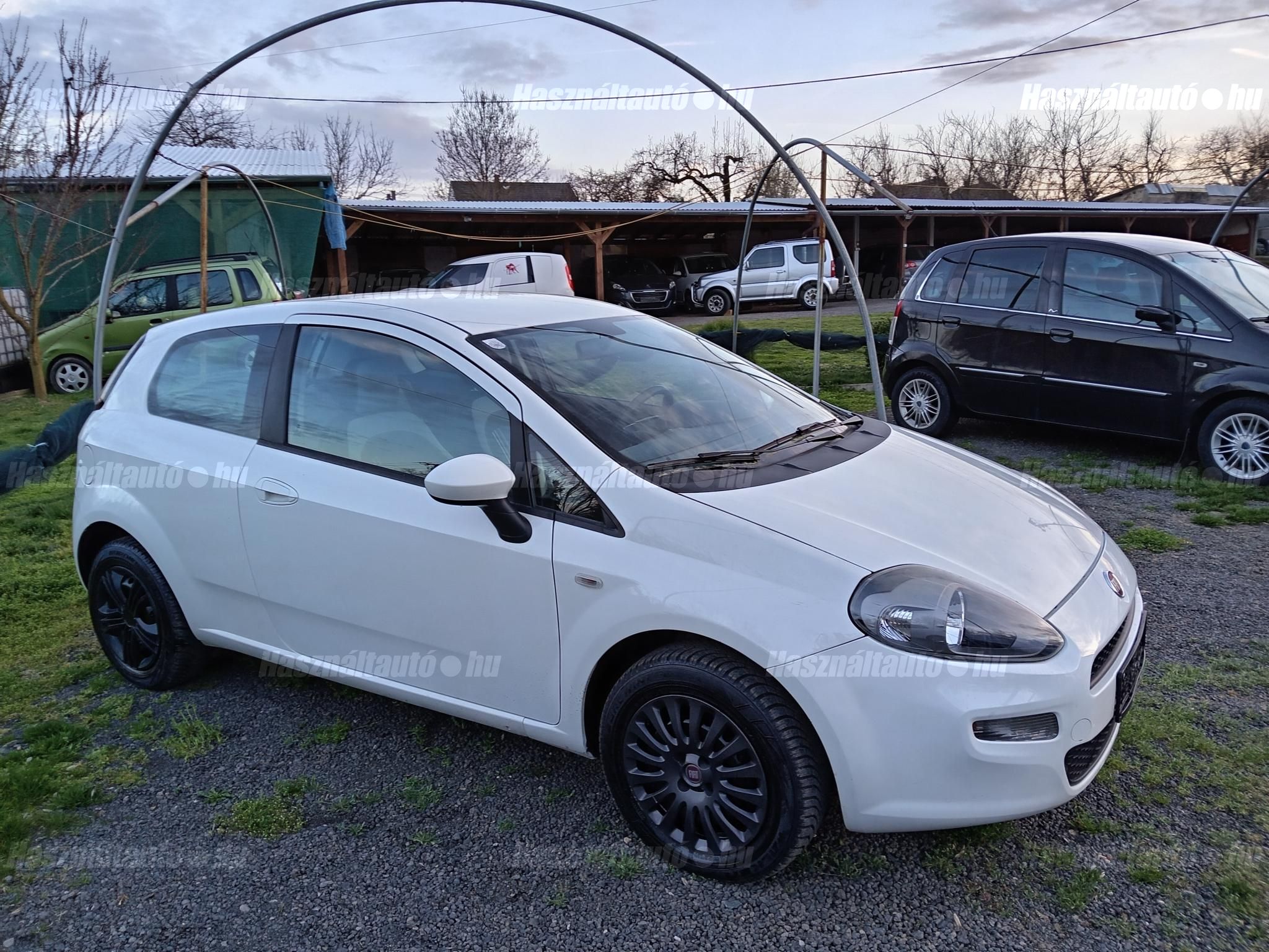 FIAT PUNTO 2013/5 - 1