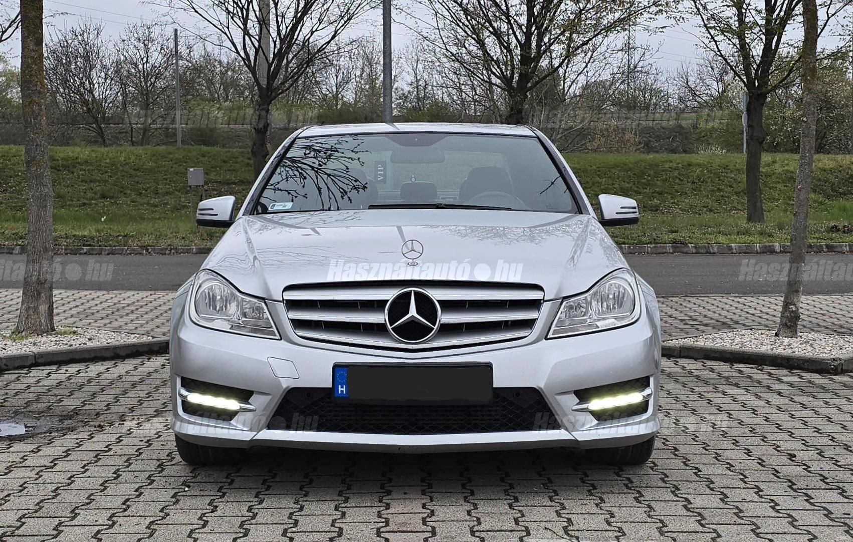 MERCEDES-BENZ C 180 2012/4 - 1