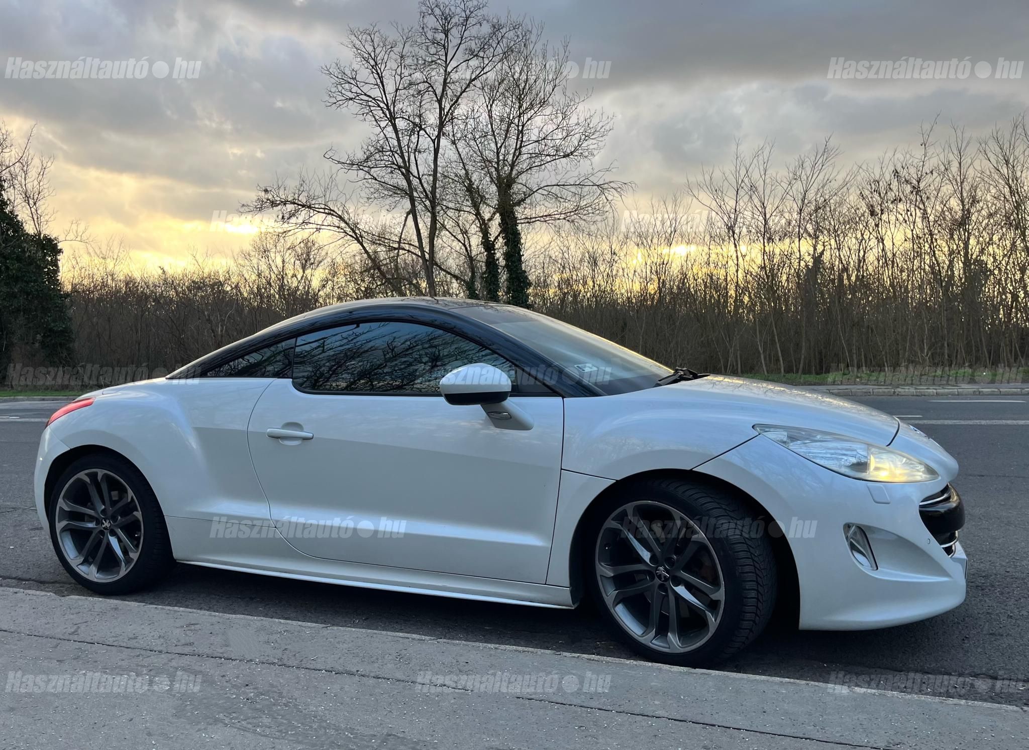 PEUGEOT RCZ 2011/3 - 1