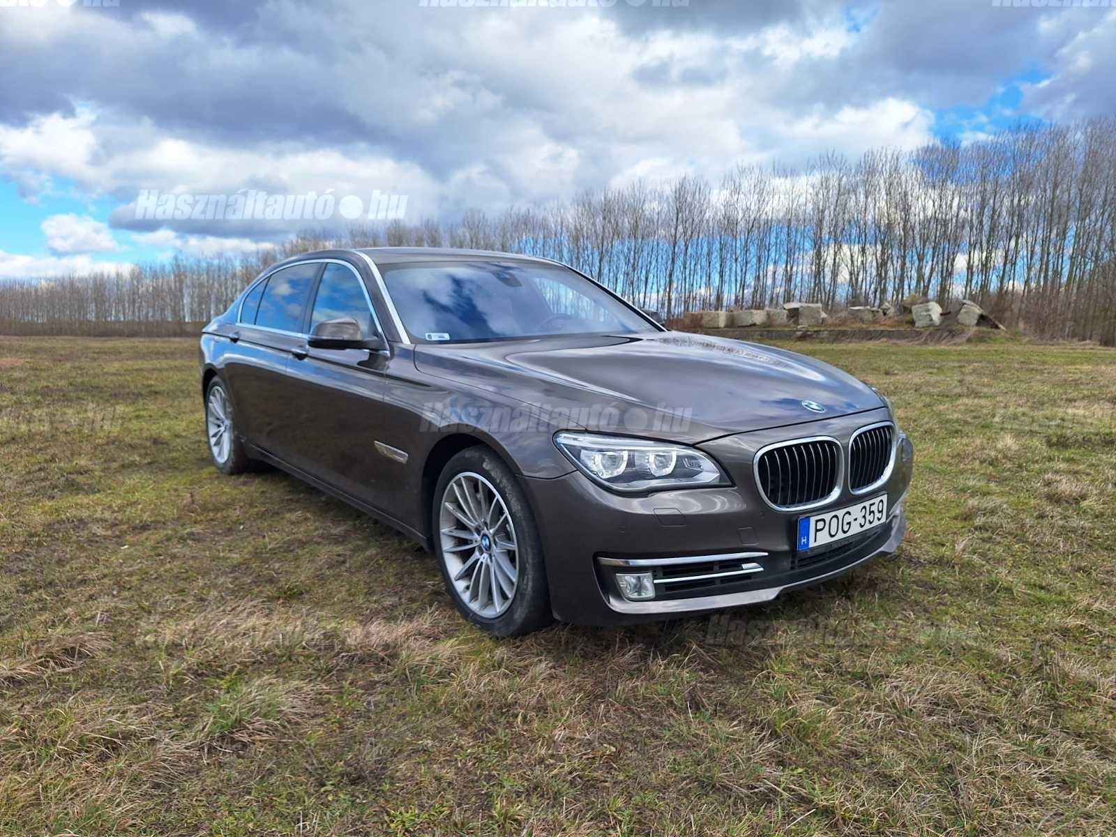 BMW 750 2015/4 - 1