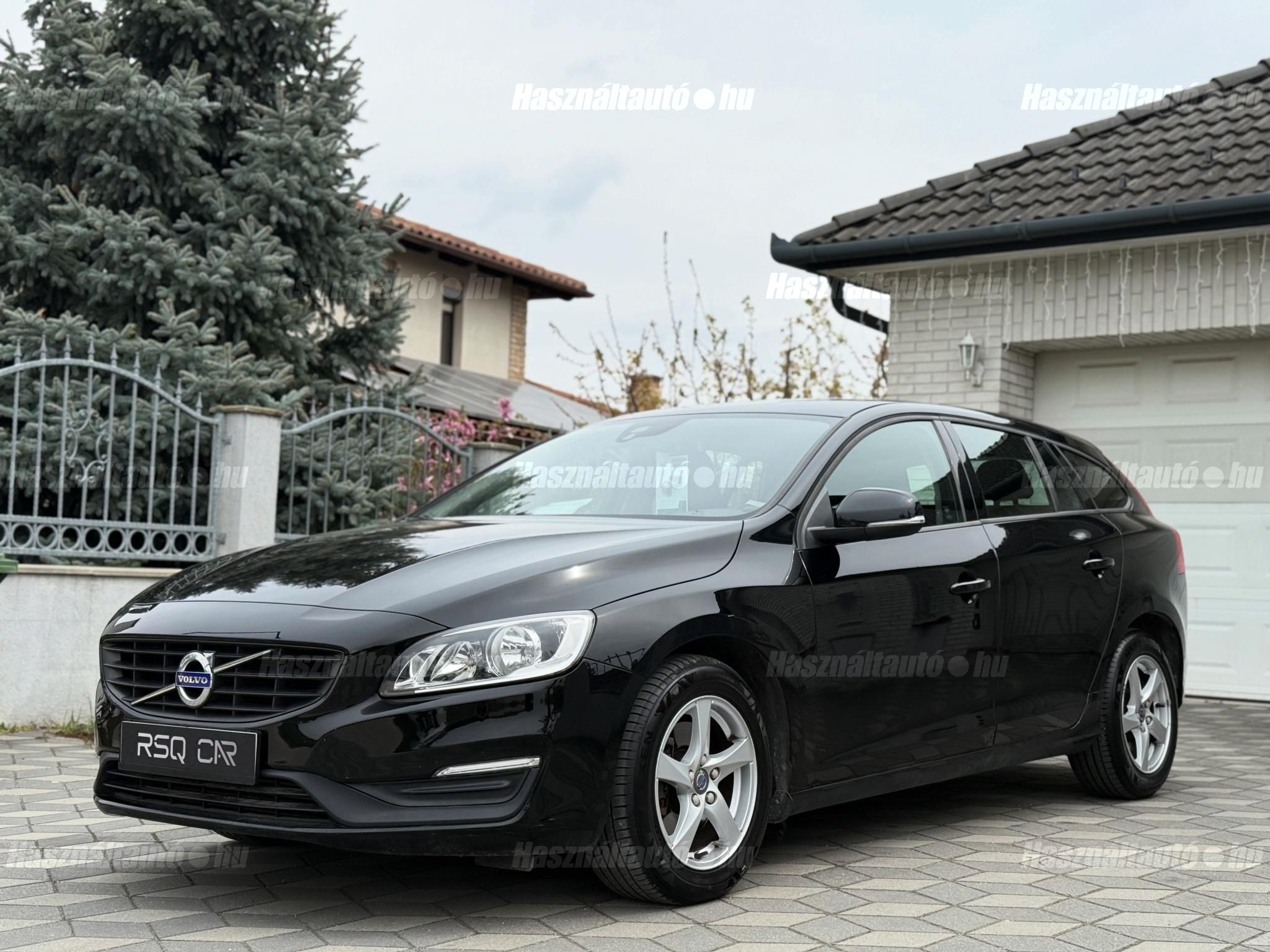 VOLVO V60 2015/7 - 1