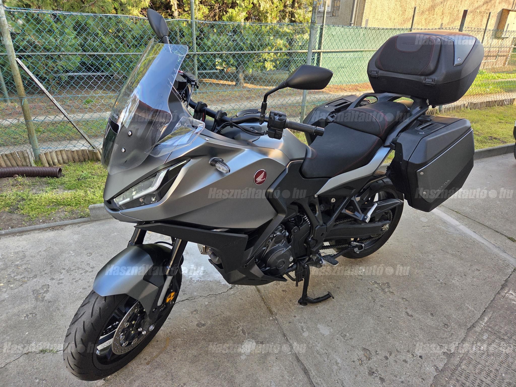 HONDA NT 1100 D 2024/5 - 1