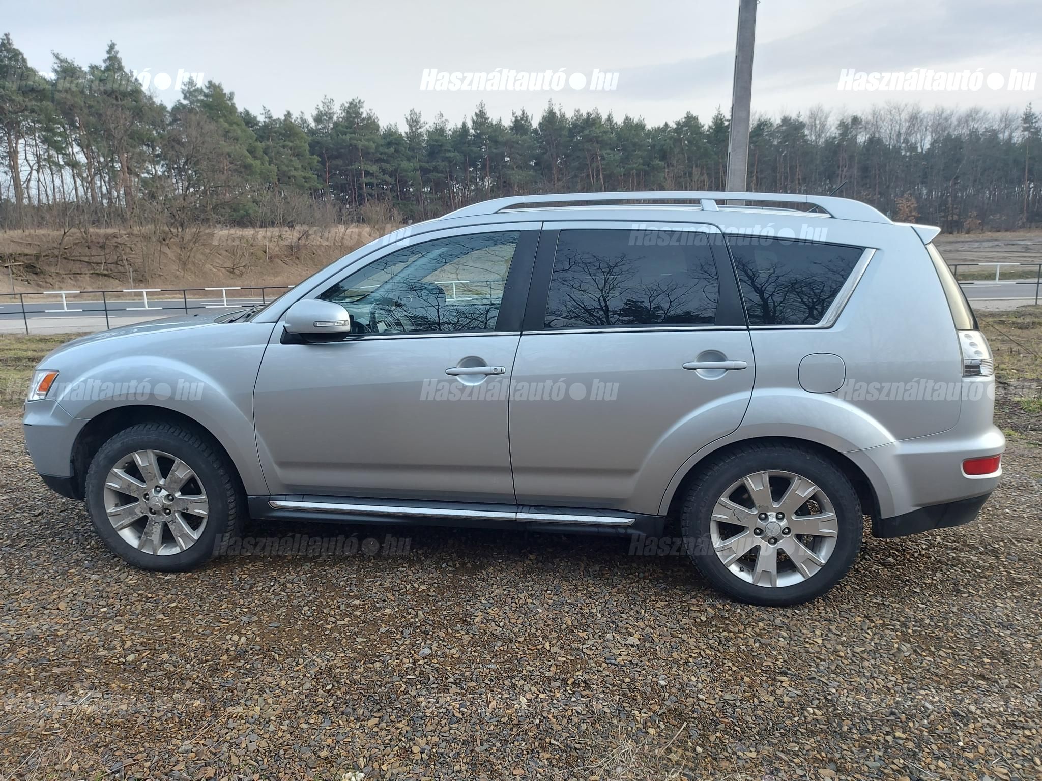 MITSUBISHI OUTLANDER 2010/7 - 1
