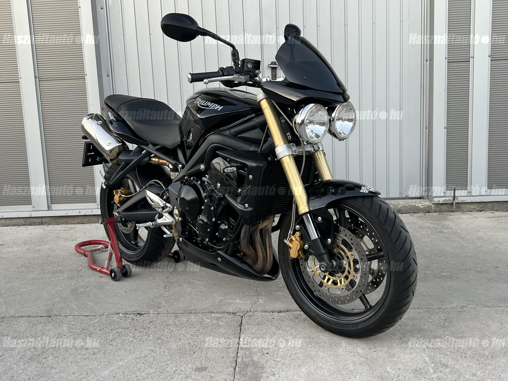 TRIUMPH STREET TRIPLE 675 2008/6 - 1