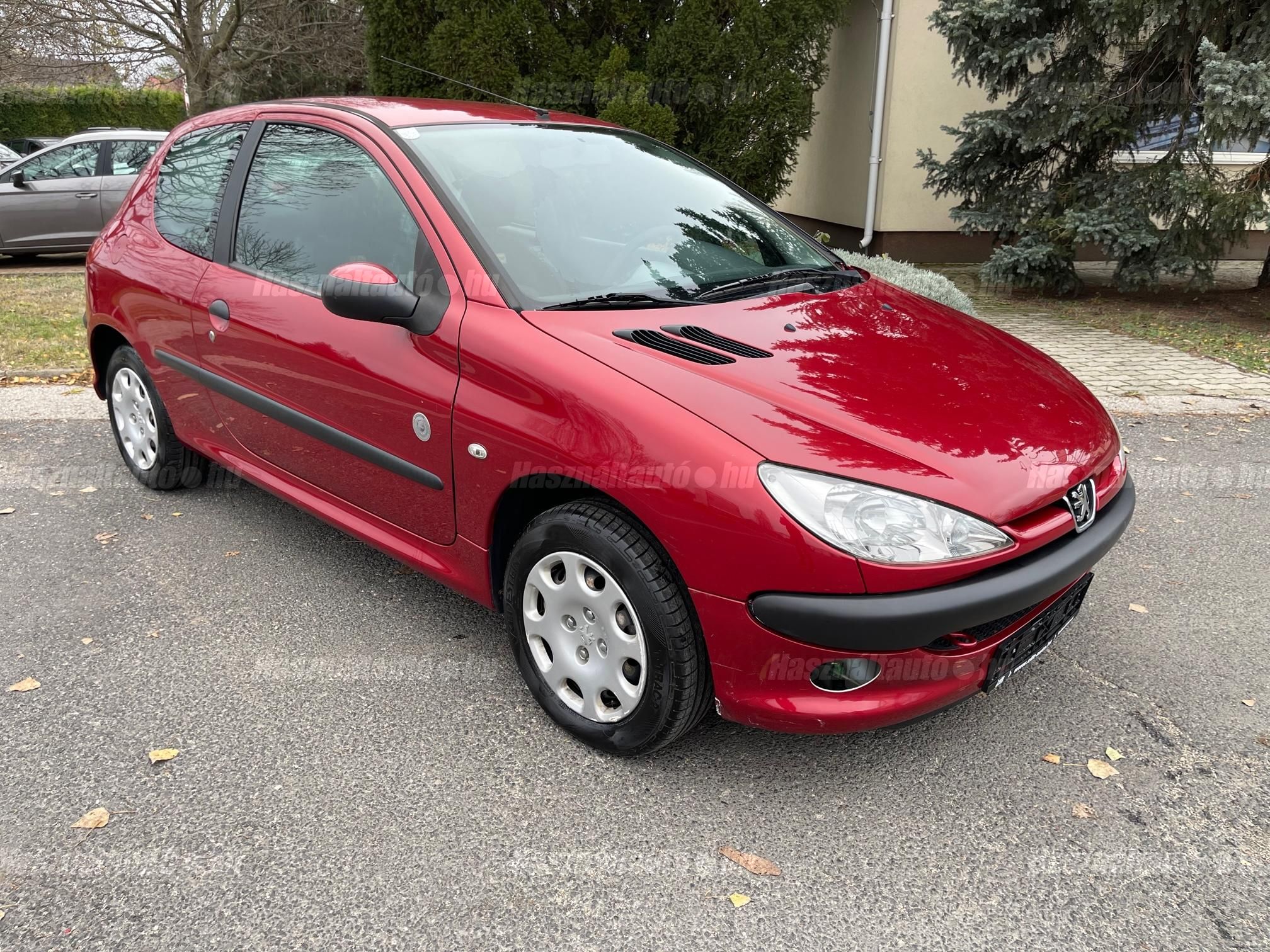 PEUGEOT 206 2008/6 - 1