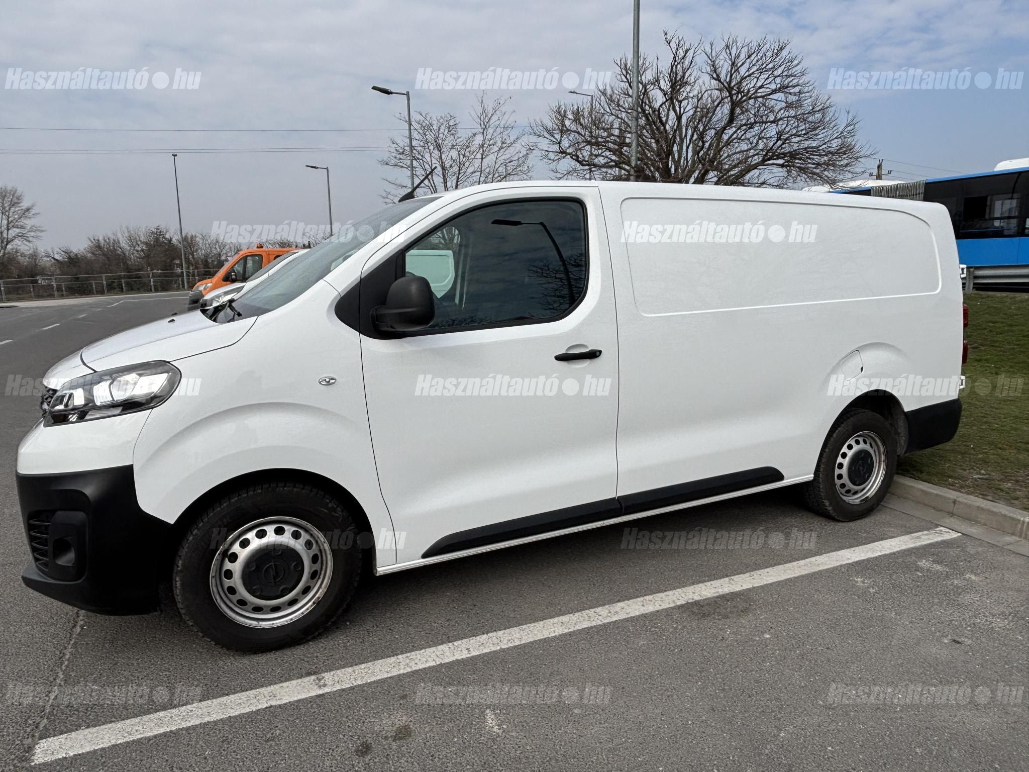 OPEL VIVARO 2022 - 1