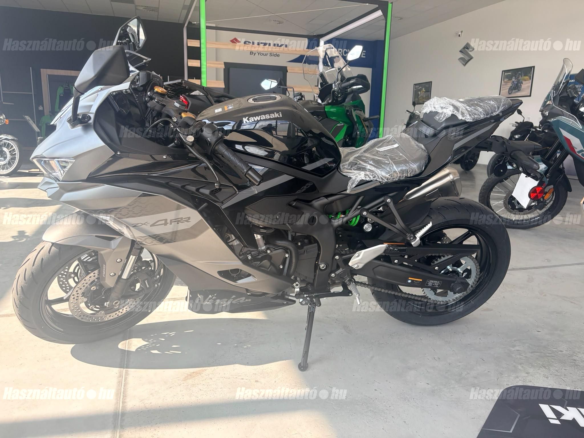 KAWASAKI ZX-4R (NINJA) 2026 - 1
