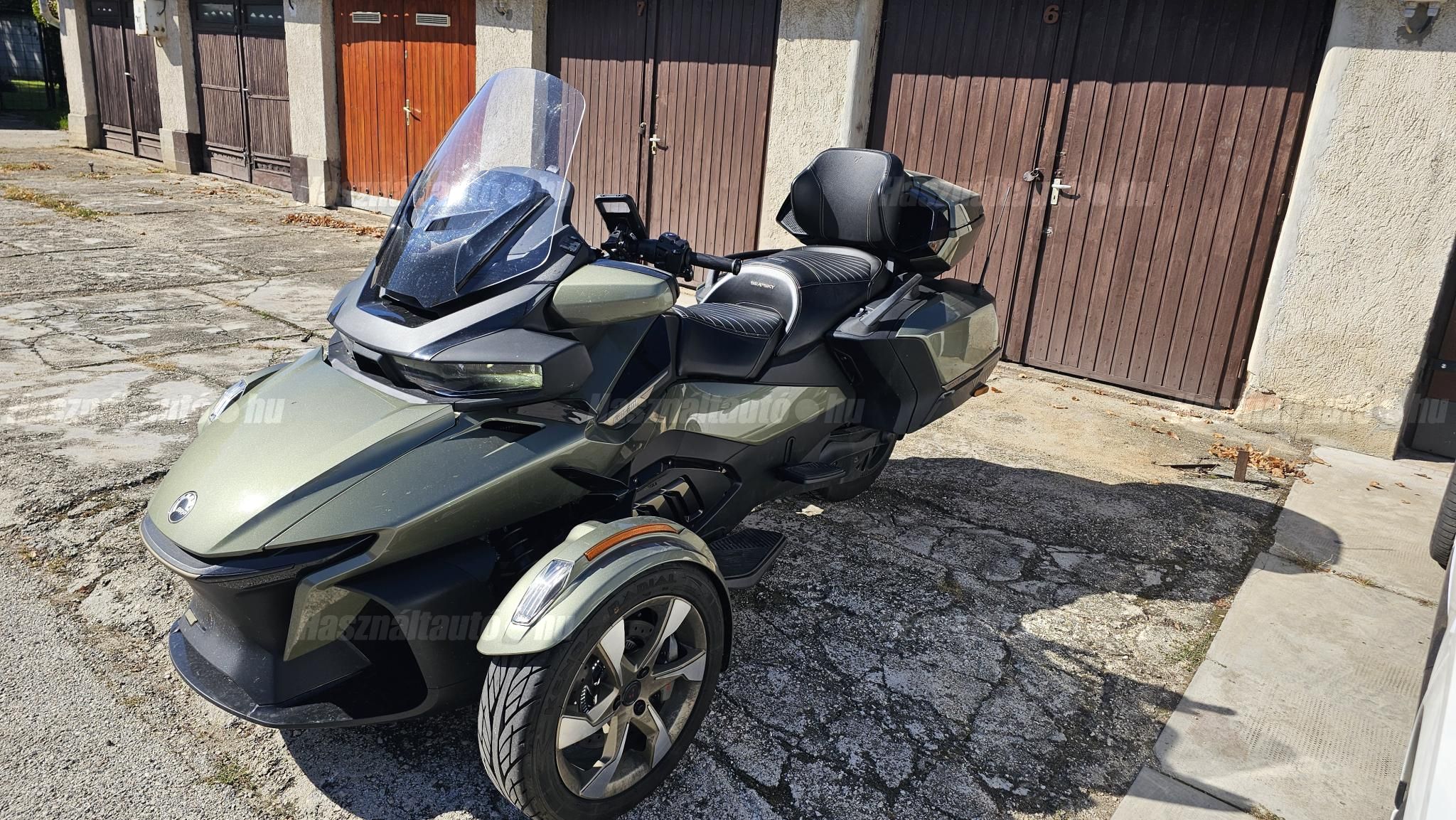 CAN-AM SPYDER 2021 - 1