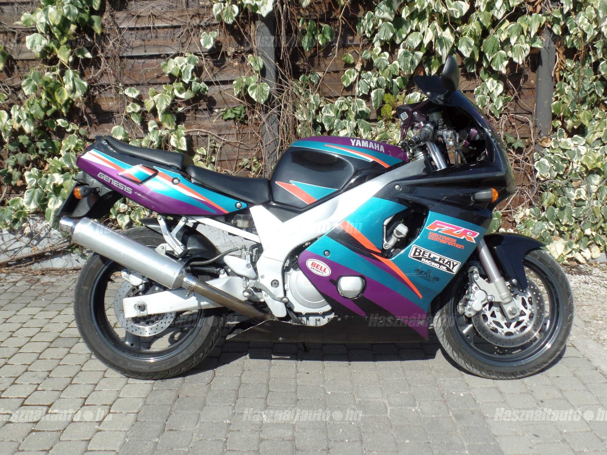 YAMAHA FZR 600 1996/5 - 1