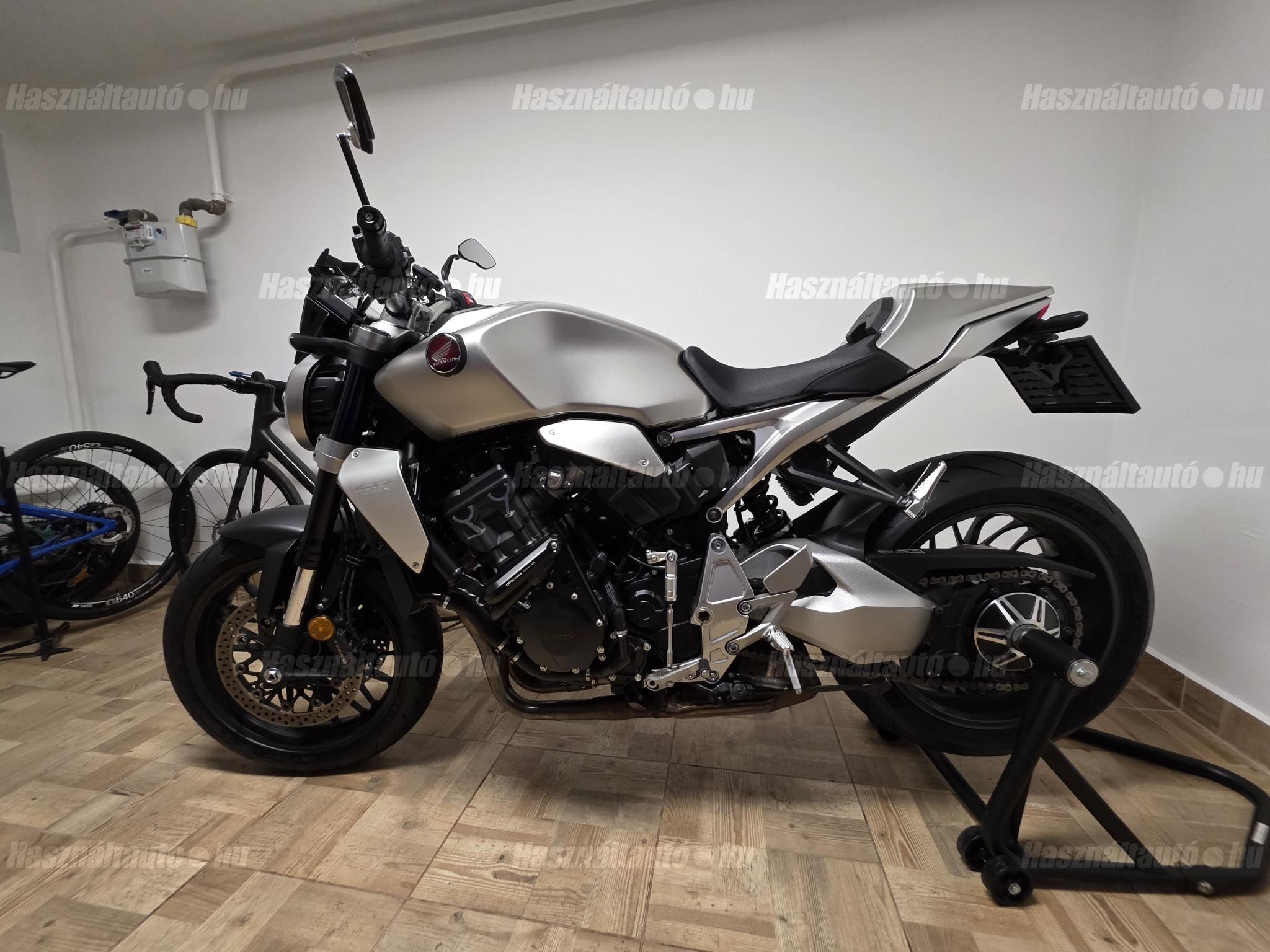 HONDA CB 1000 R 2021/7 - 1