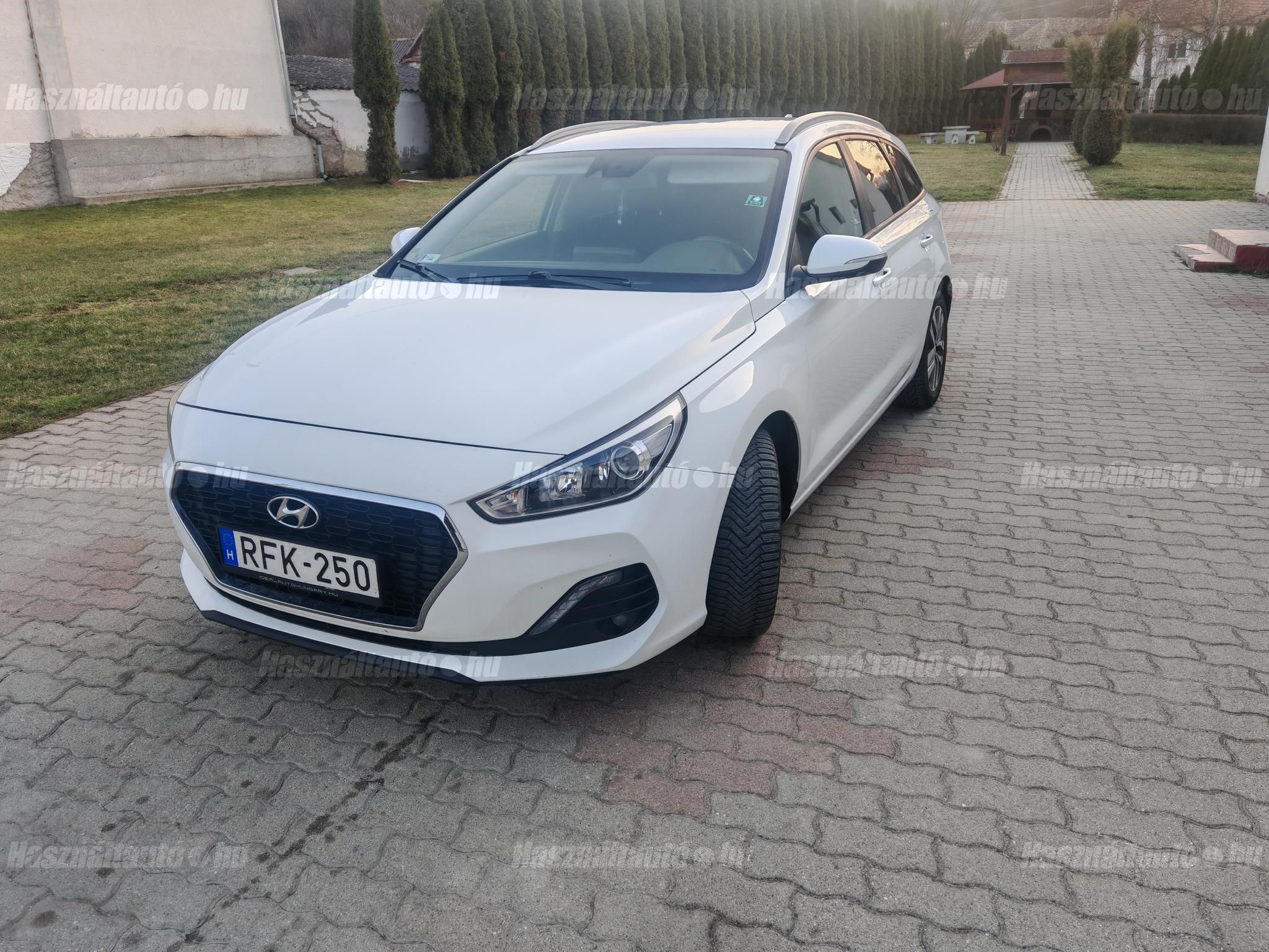 HYUNDAI I30 2019/3 - 1