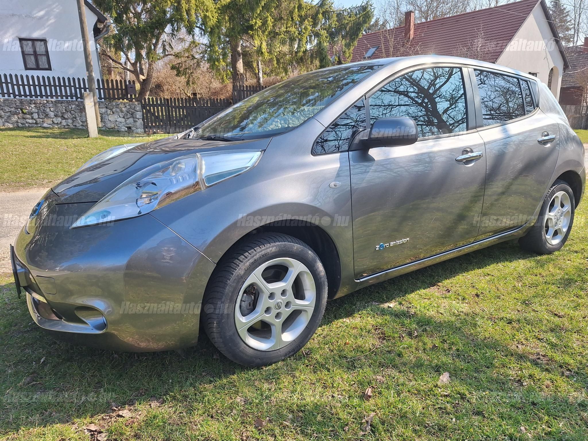 NISSAN LEAF 2016/4 - 1